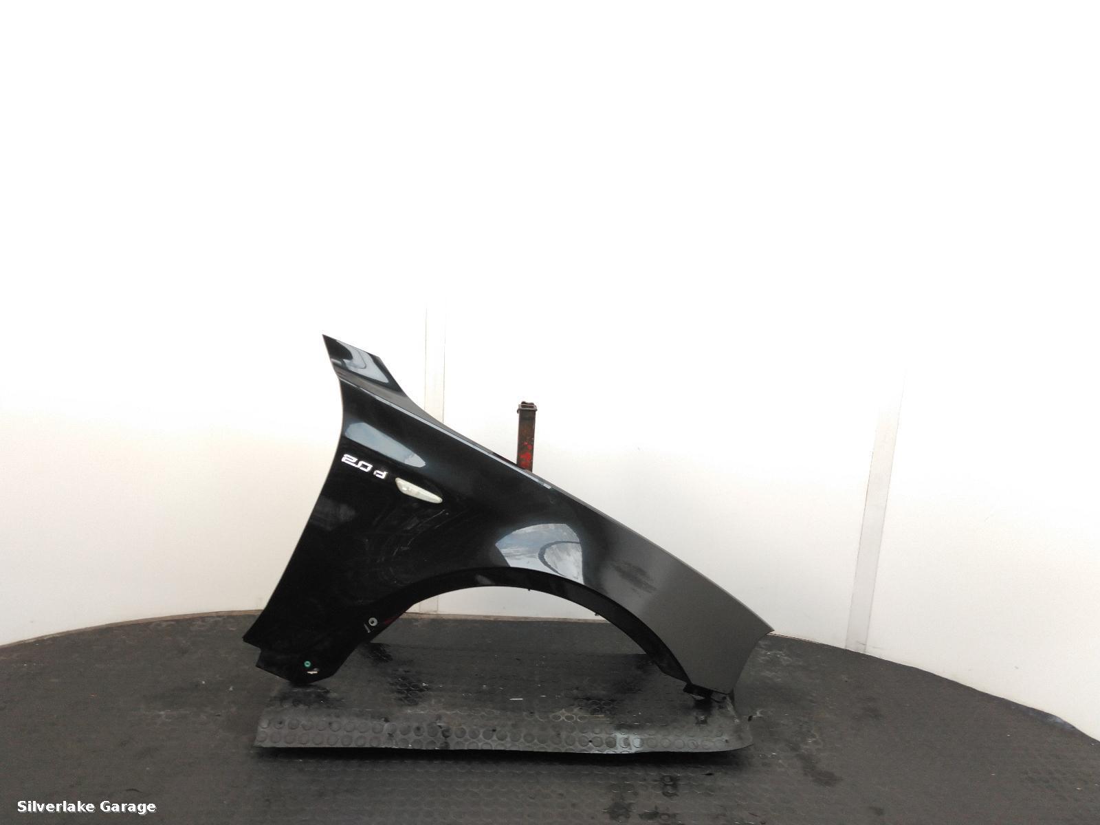 View Auto part R Wing BMW X3 2006