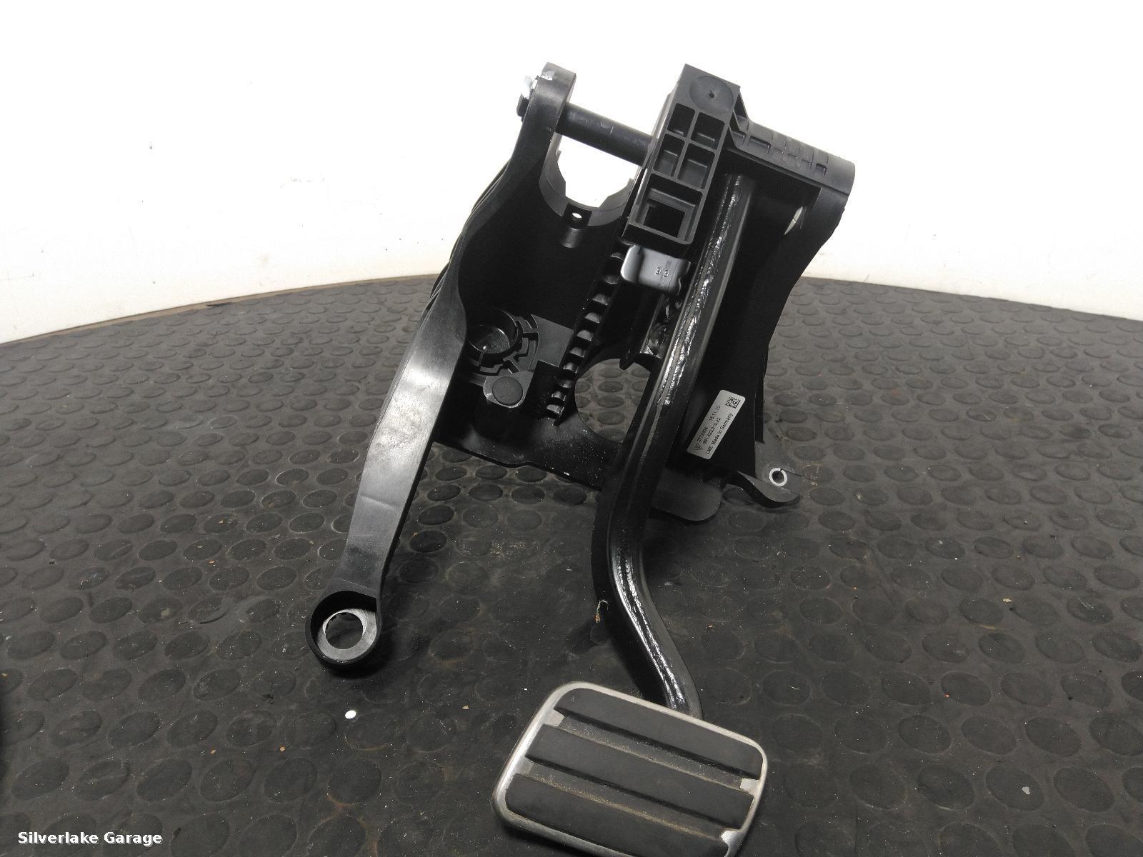 View Auto part Brake Pedal PORSCHE 911 2017