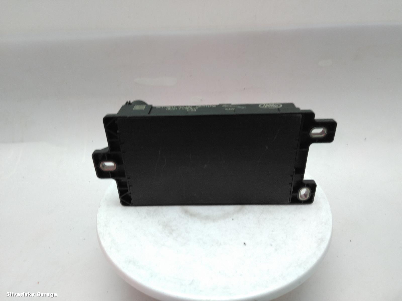 View Auto part Fuse Box JAGUAR E PACE 2018