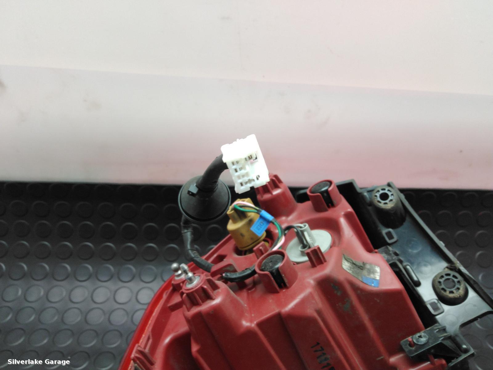 View Auto part R Taillight KIA NIRO 2018