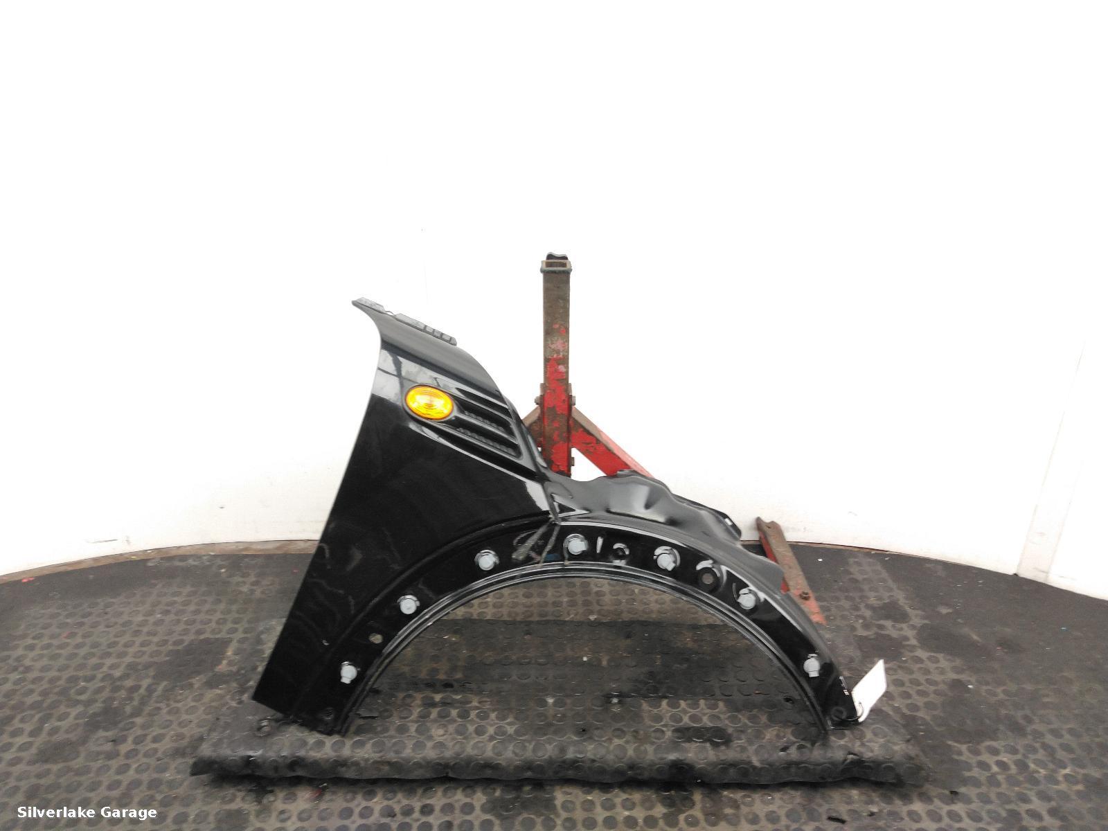 View Auto part R Wing MINI (BMW) MINI 2011
