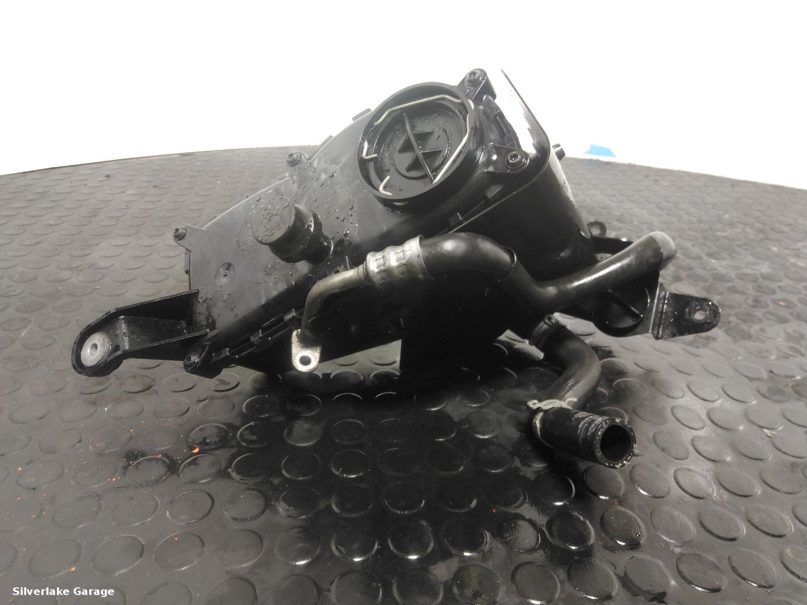 View Auto part Pas Reservoir MERCEDES SL 2013