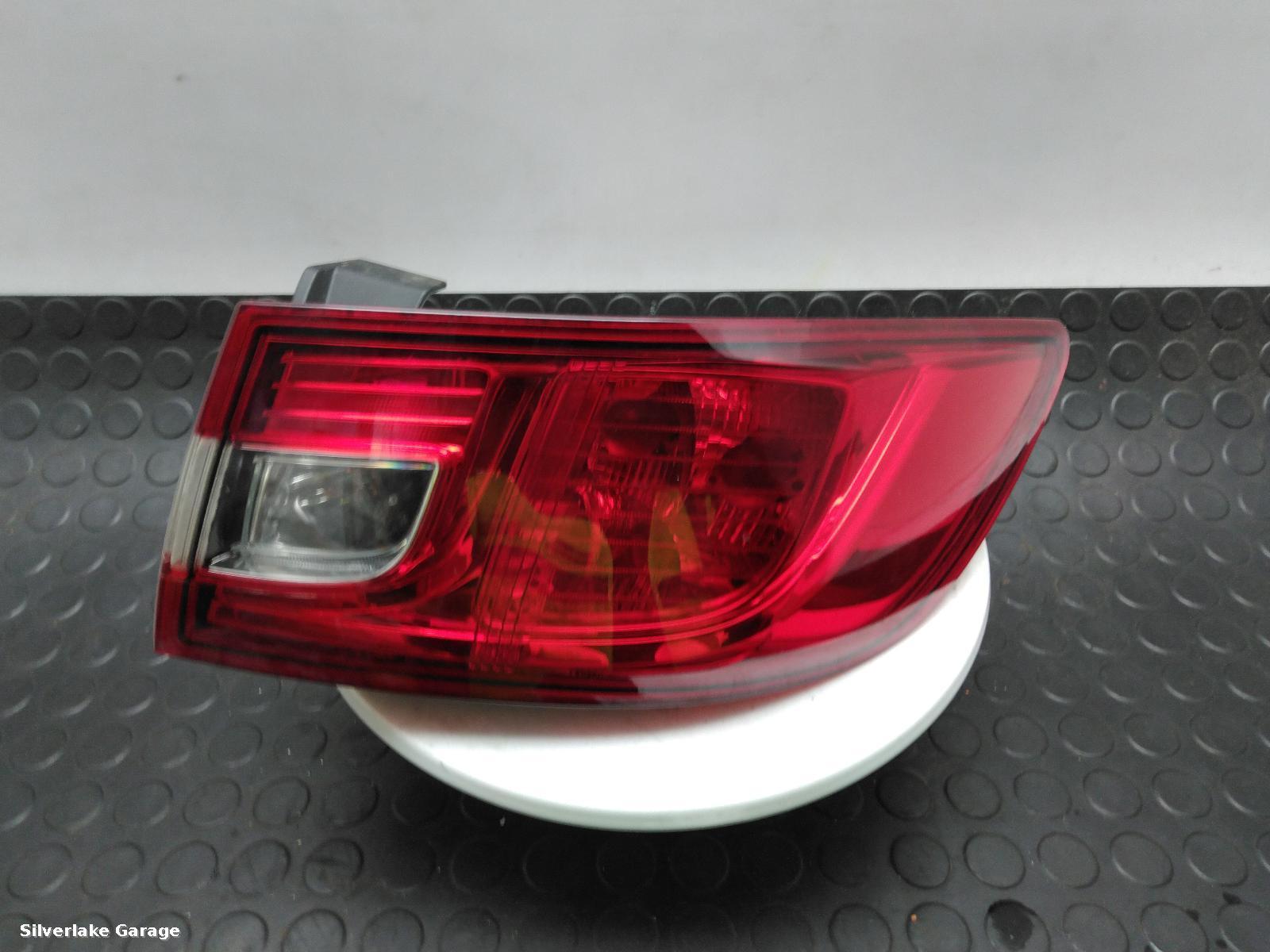View Auto part R Taillight RENAULT CLIO 2014