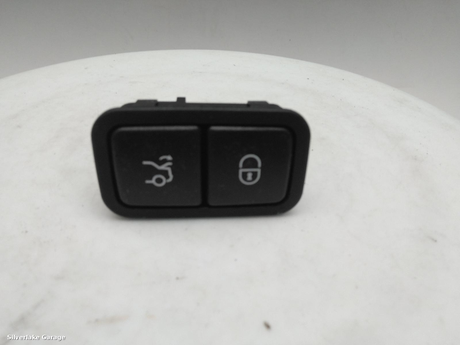 View Auto part Misc Switch MERCEDES SL 2013