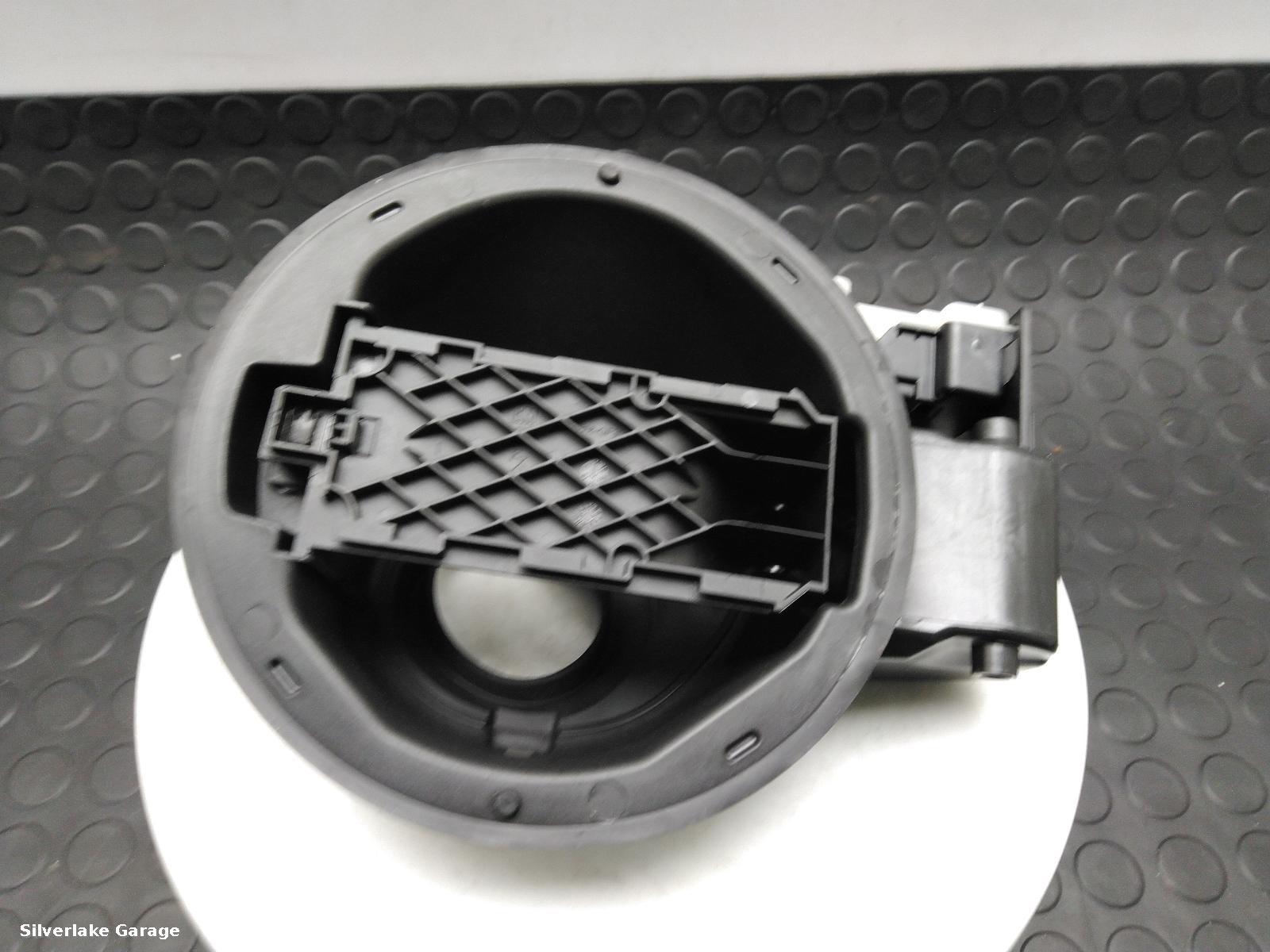 View Auto part Fuel Filler Flap VAUXHALL INSIGNIA 2016
