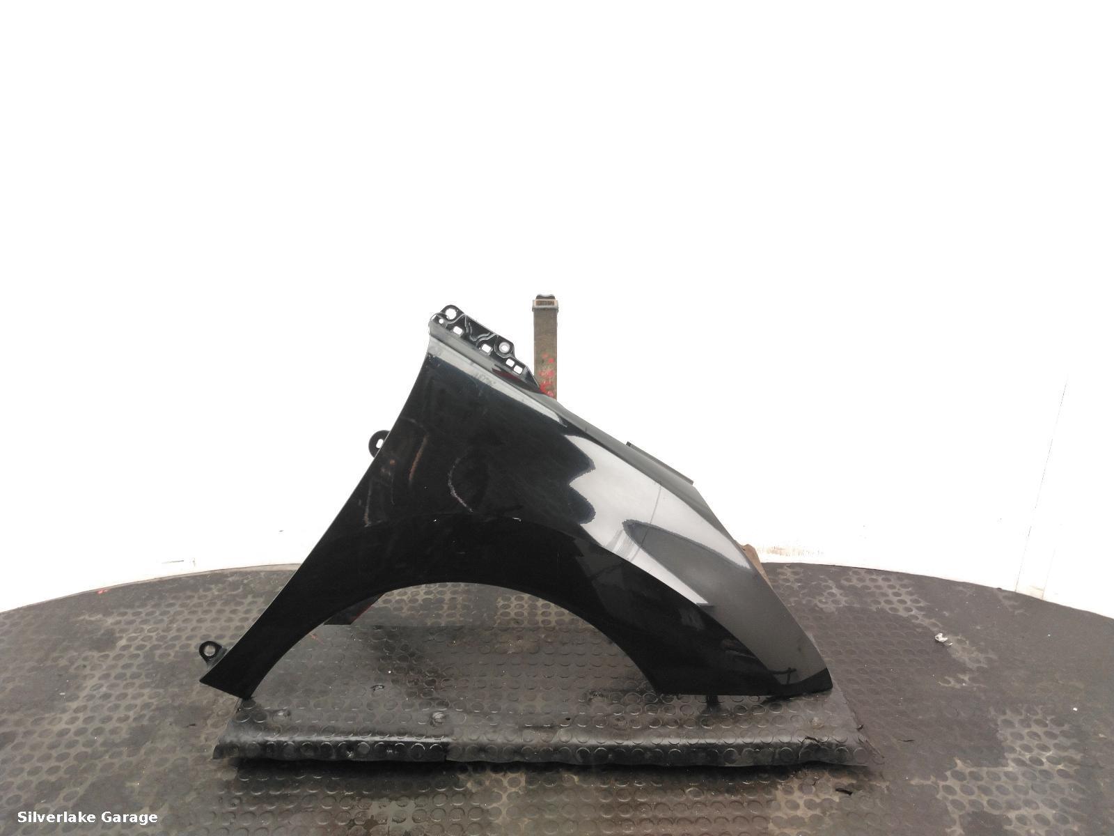 View Auto part R Wing PEUGEOT 3008 2009