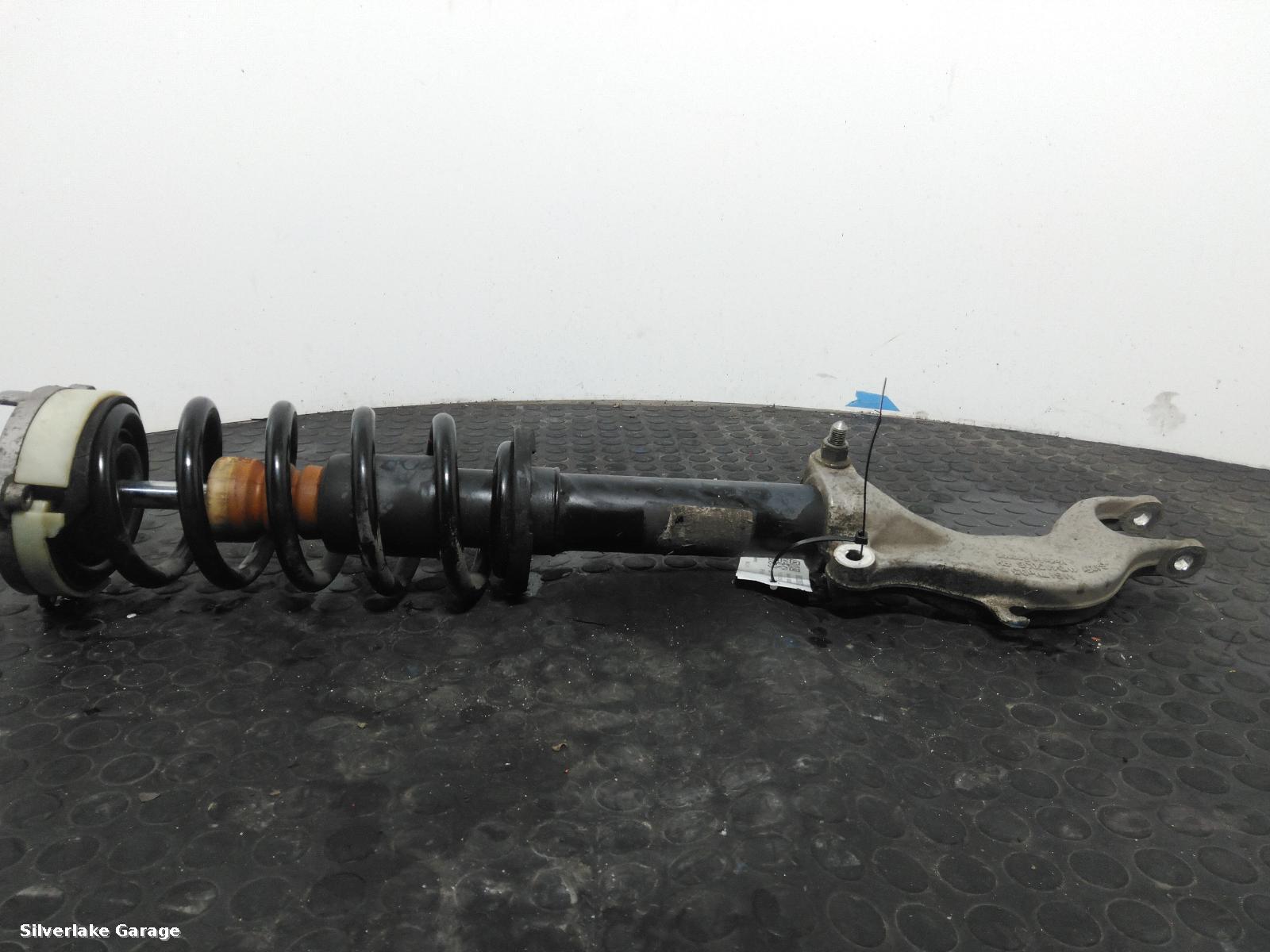 View Auto part RF Strut AUDI Q5 2017