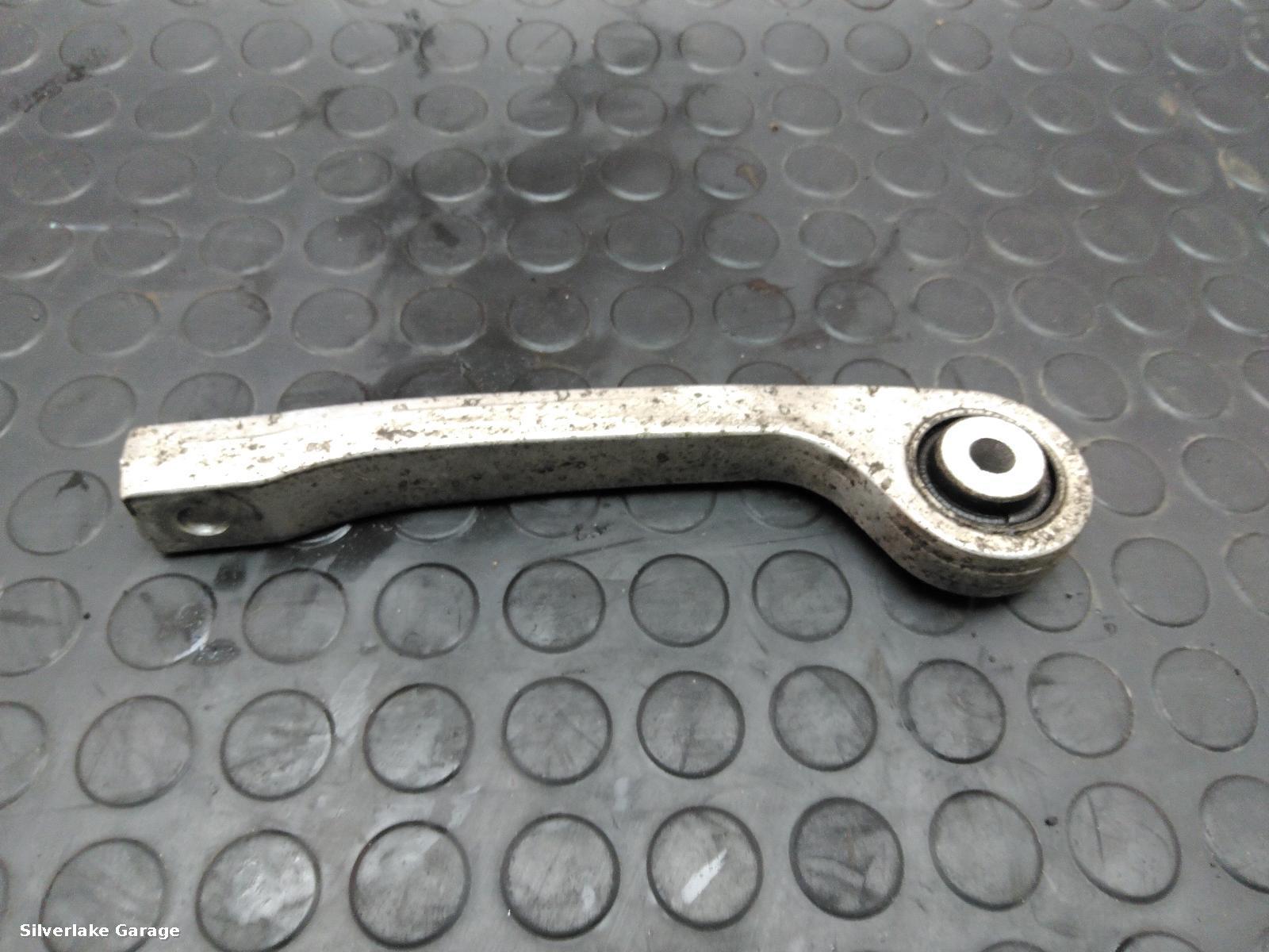 View Auto part Misc Bracket AUDI Q5 2017