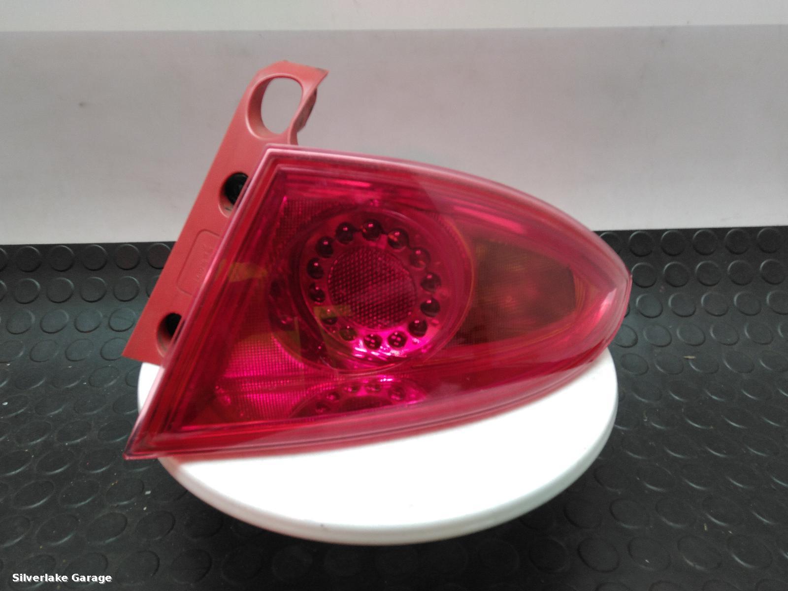 View Auto part R Taillight SEAT LEON 2012