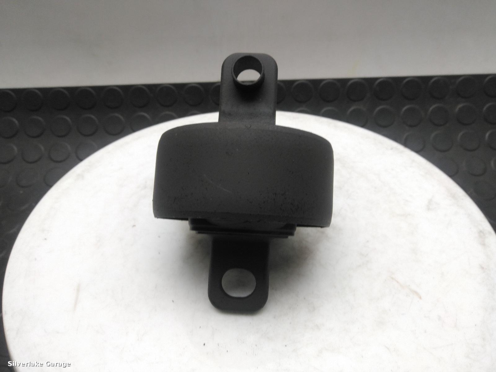 View Auto part RR Lower Control Arm KIA SORENTO 2013