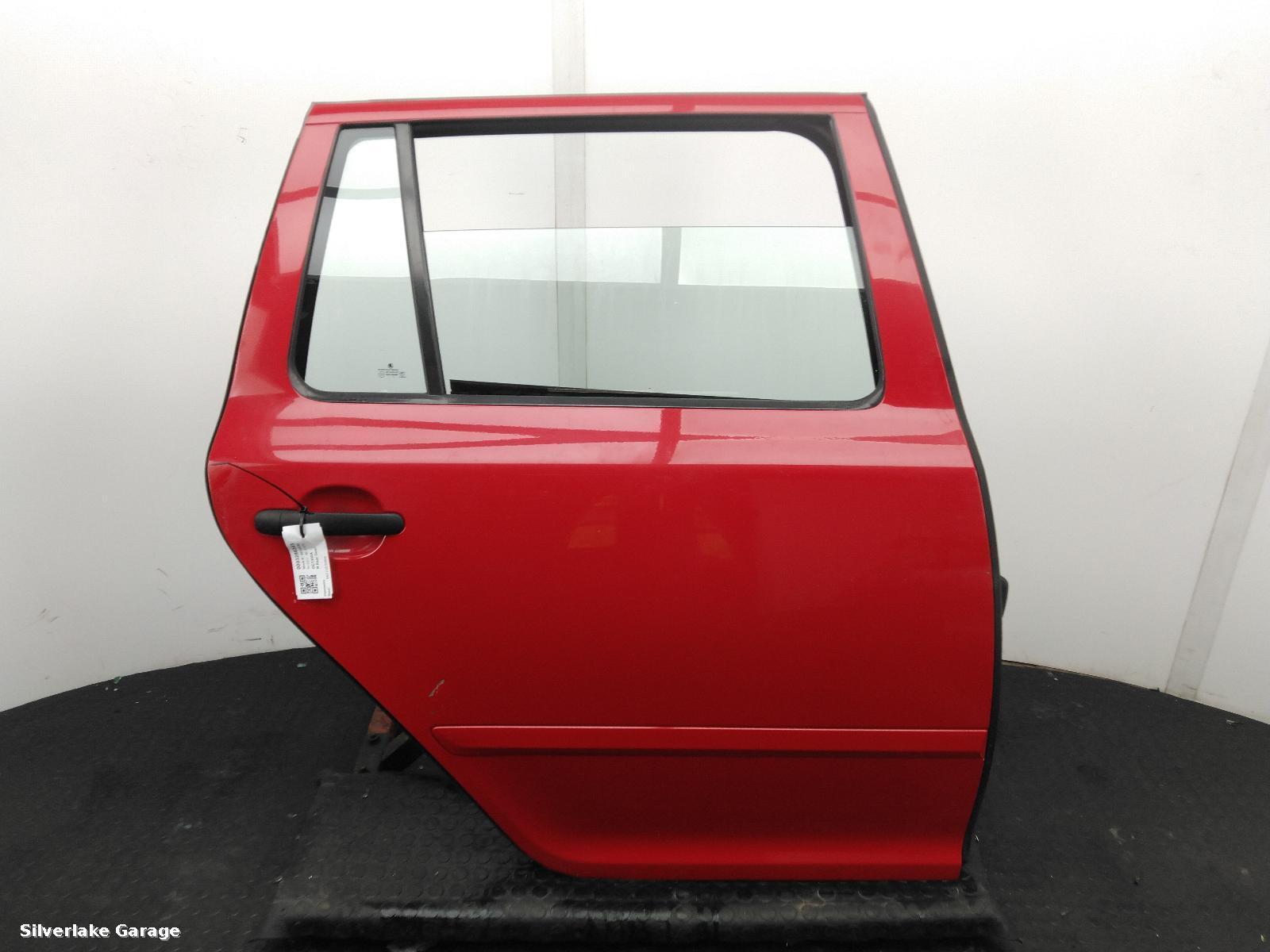 View Auto part R Rear Door SKODA OCTAVIA 2011
