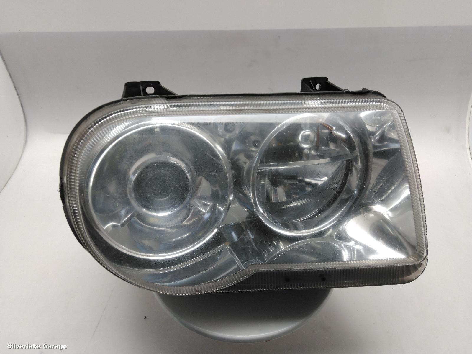 View Auto part R Headlamp CHRYSLER 300C 2008