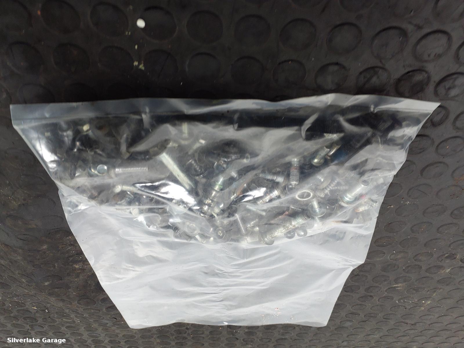 View Auto part Bolt/Screw/Nut YAMAHA YZF R125 2021