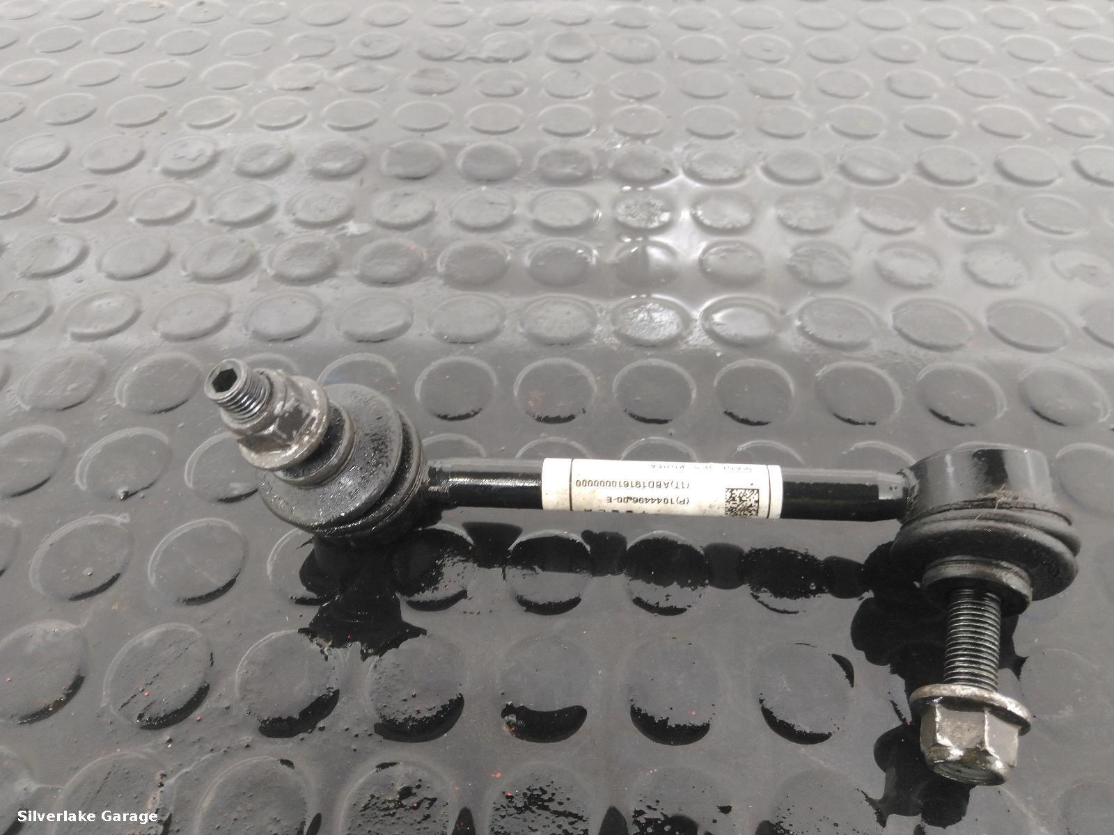 View Auto part Misc Bracket TESLA MODEL 3 2019