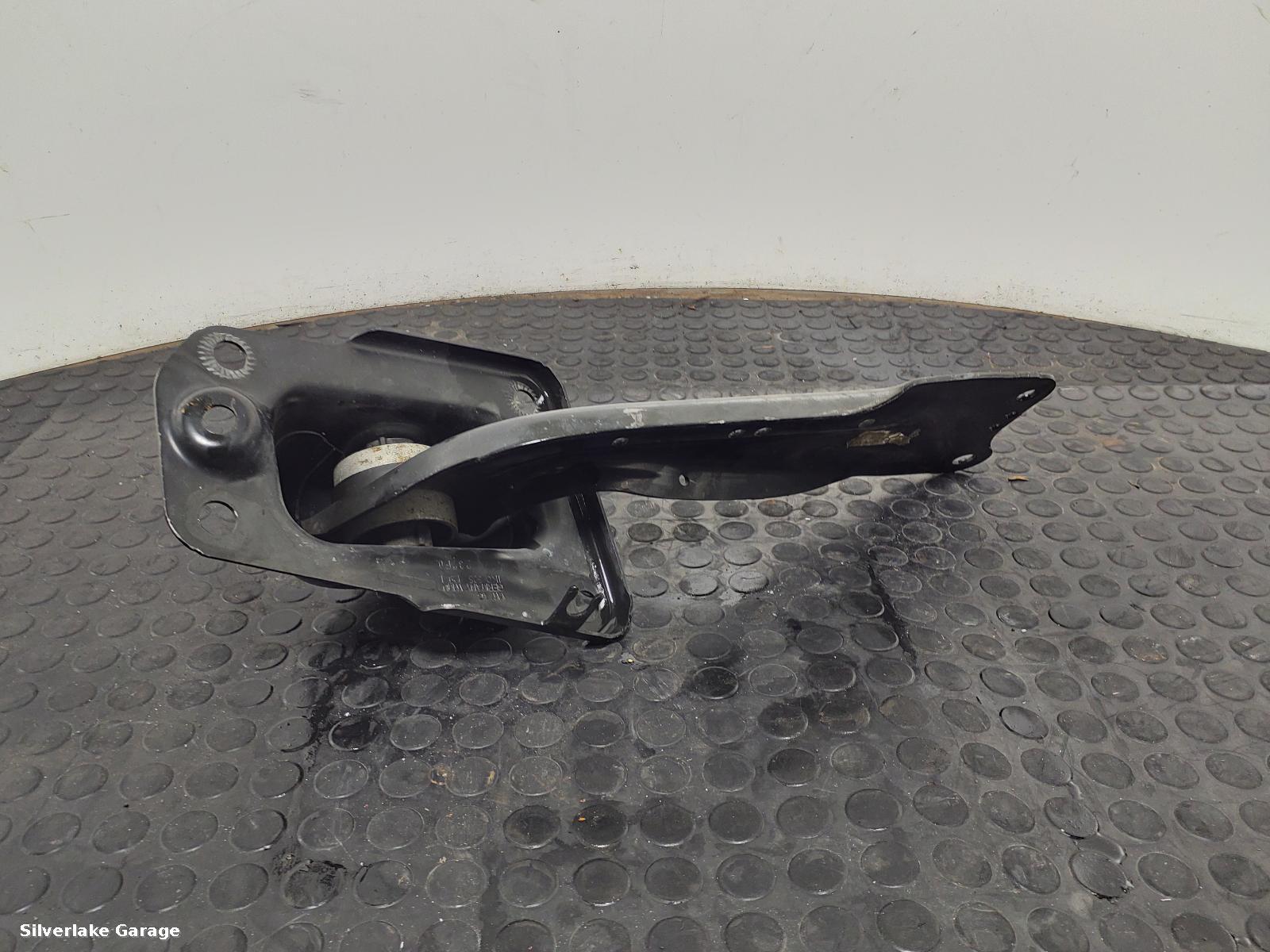 View Auto part LR Lower Control Arm AUDI A3 2021
