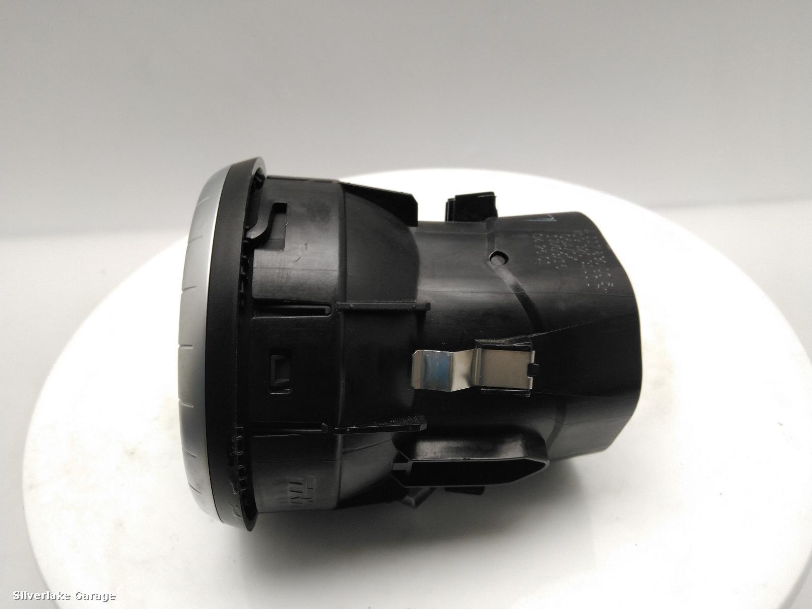 View Auto part Vents MERCEDES CLA 2015