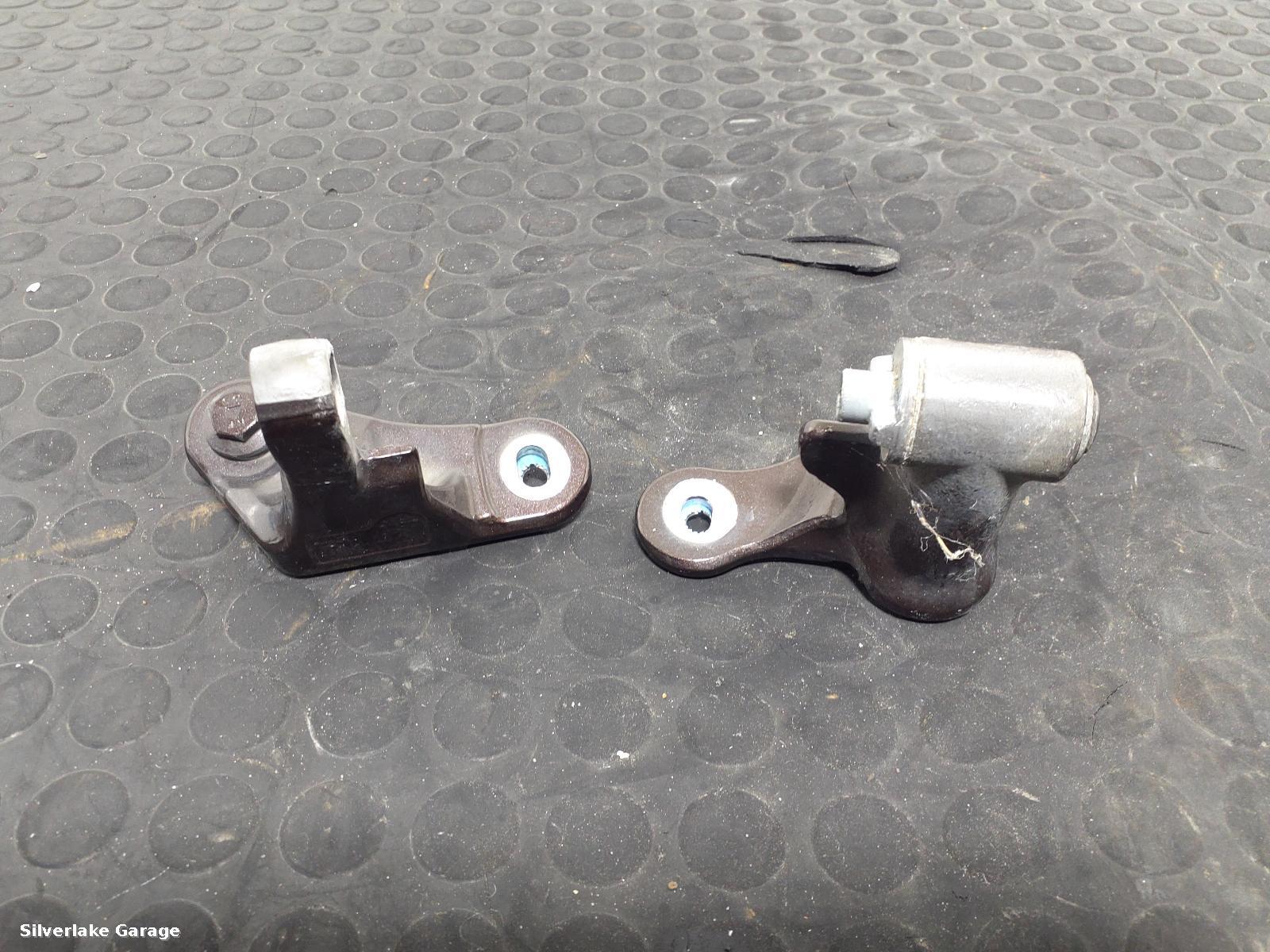 View Auto part Door Hinge MERCEDES CLA 2015