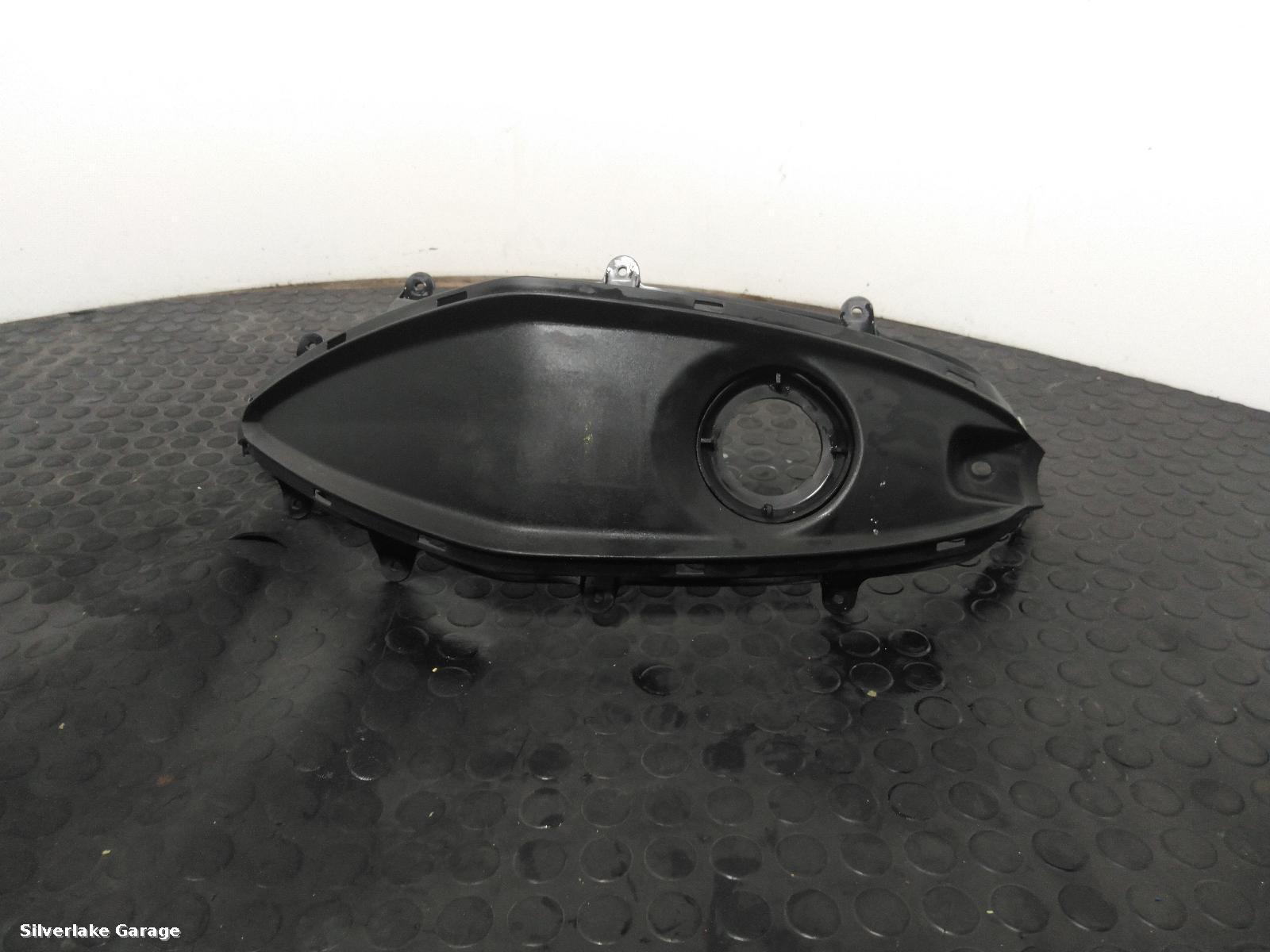 View Auto part TANK_TRIM YAMAHA MT 125 2019