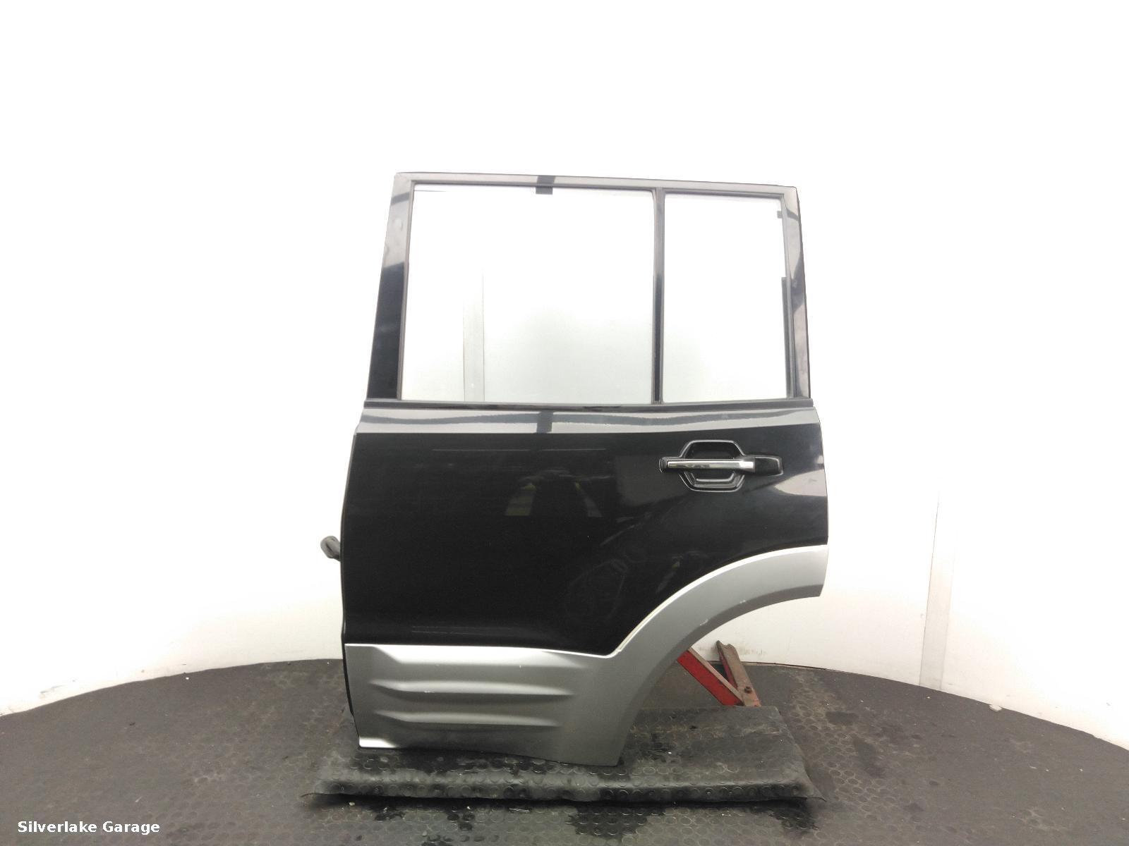 View Auto part L Rear Door MITSUBISHI SHOGUN 2001