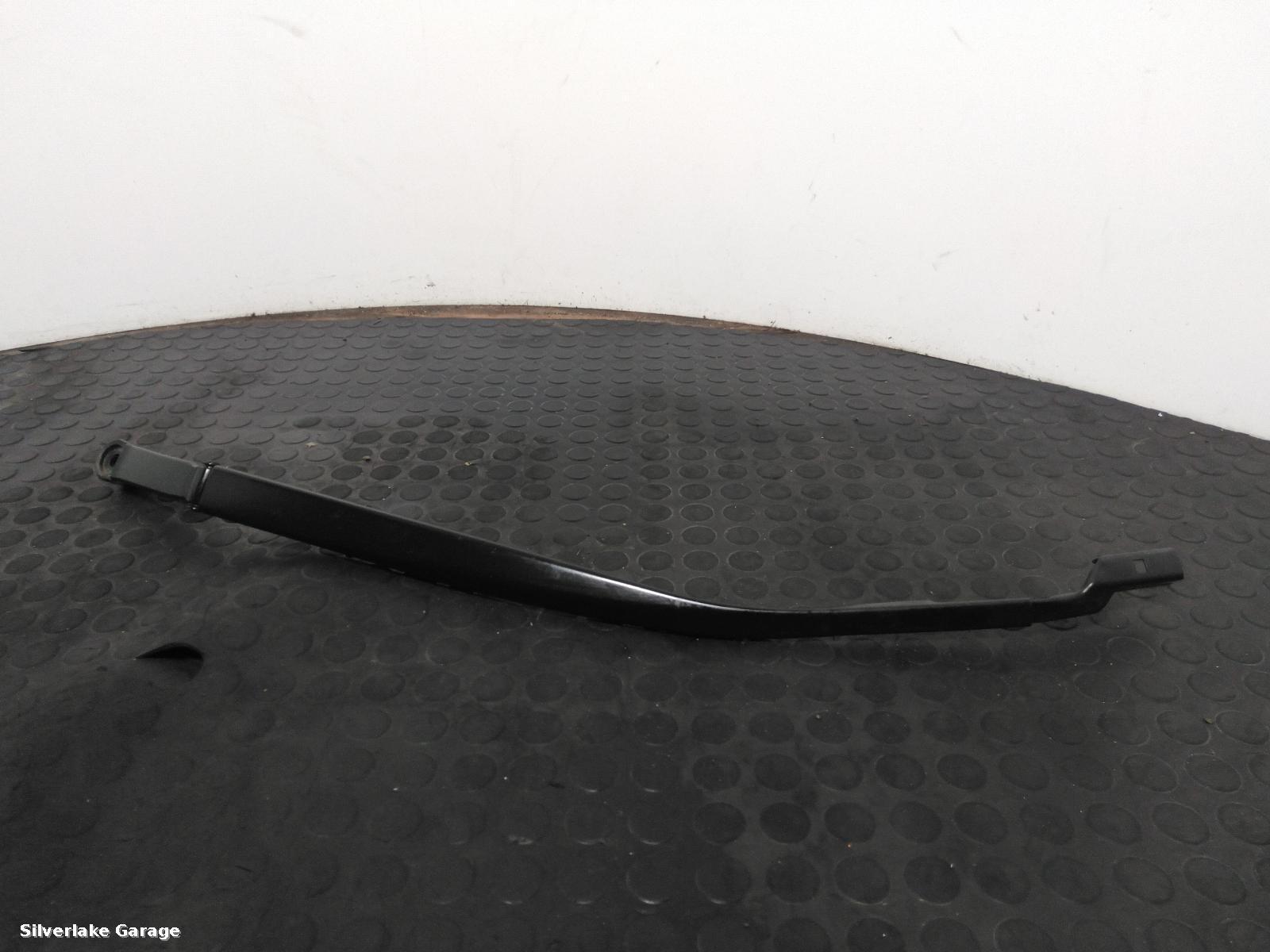 View Auto part Wiper Arm TOYOTA PRIUS 2018