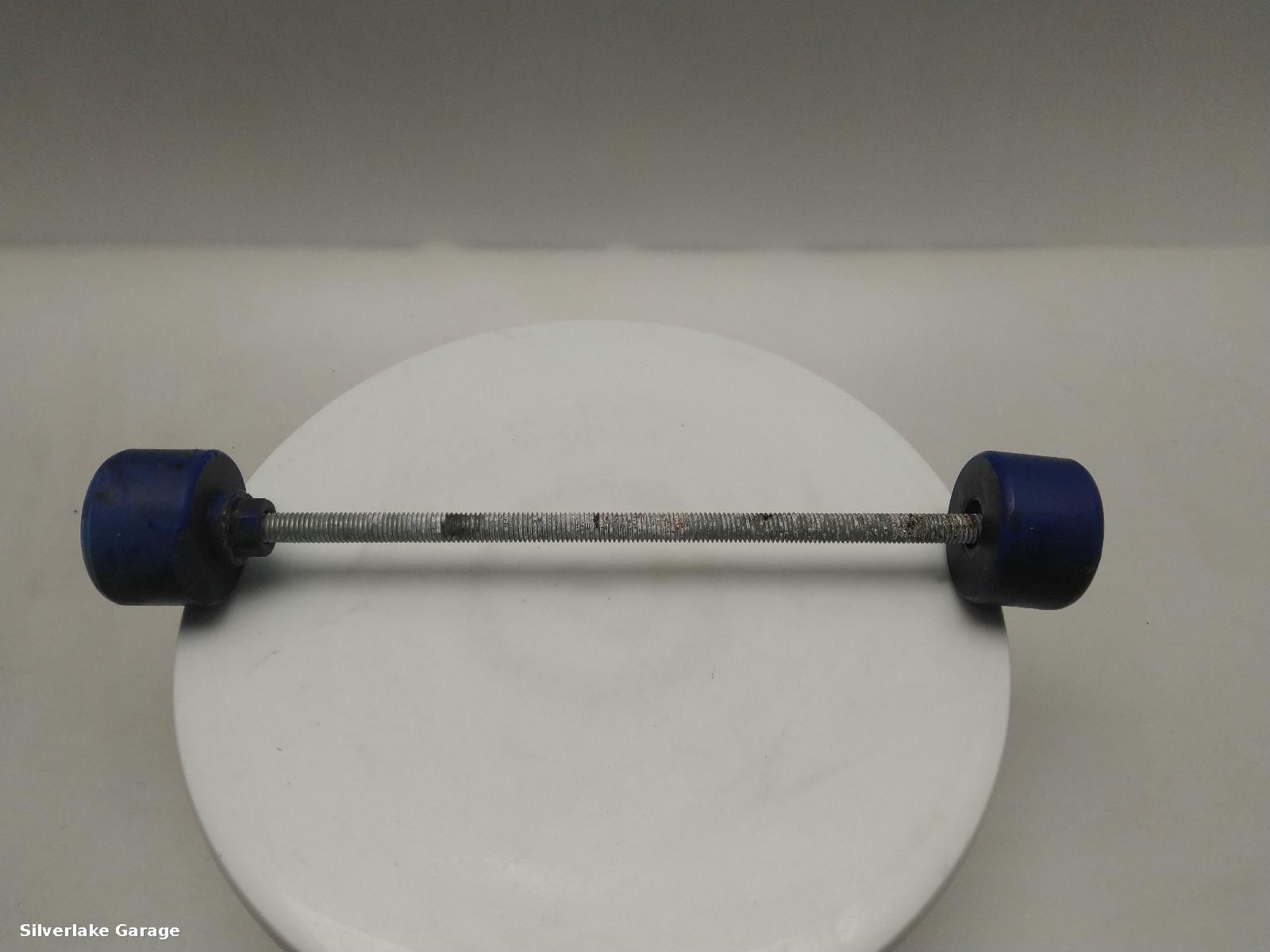 View Auto part Rear Spindle SUZUKI DRZ 400 2004