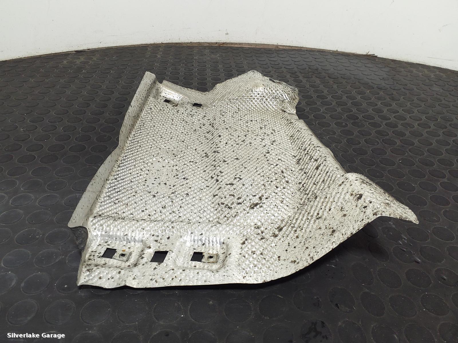 View Auto part Heat Shield LAND ROVER RANGE ROVER 2018