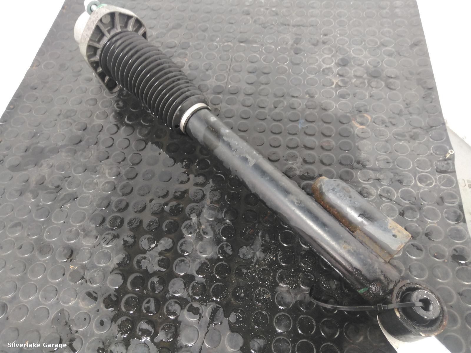 View Auto part LR Strut LAND ROVER RANGE ROVER 2018