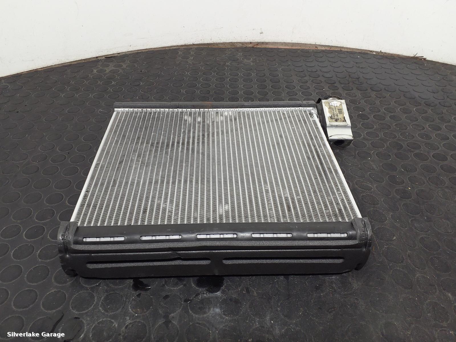 View Auto part A/C Evaporator LAND ROVER RANGE ROVER 2018