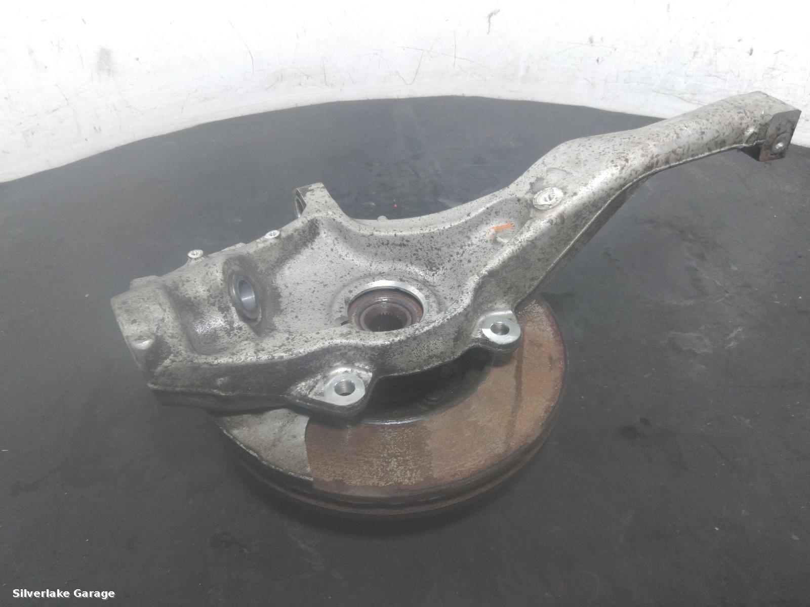 View Auto part RF Hub/Stub Axle Assembly LAND ROVER DISCOVERY 2020