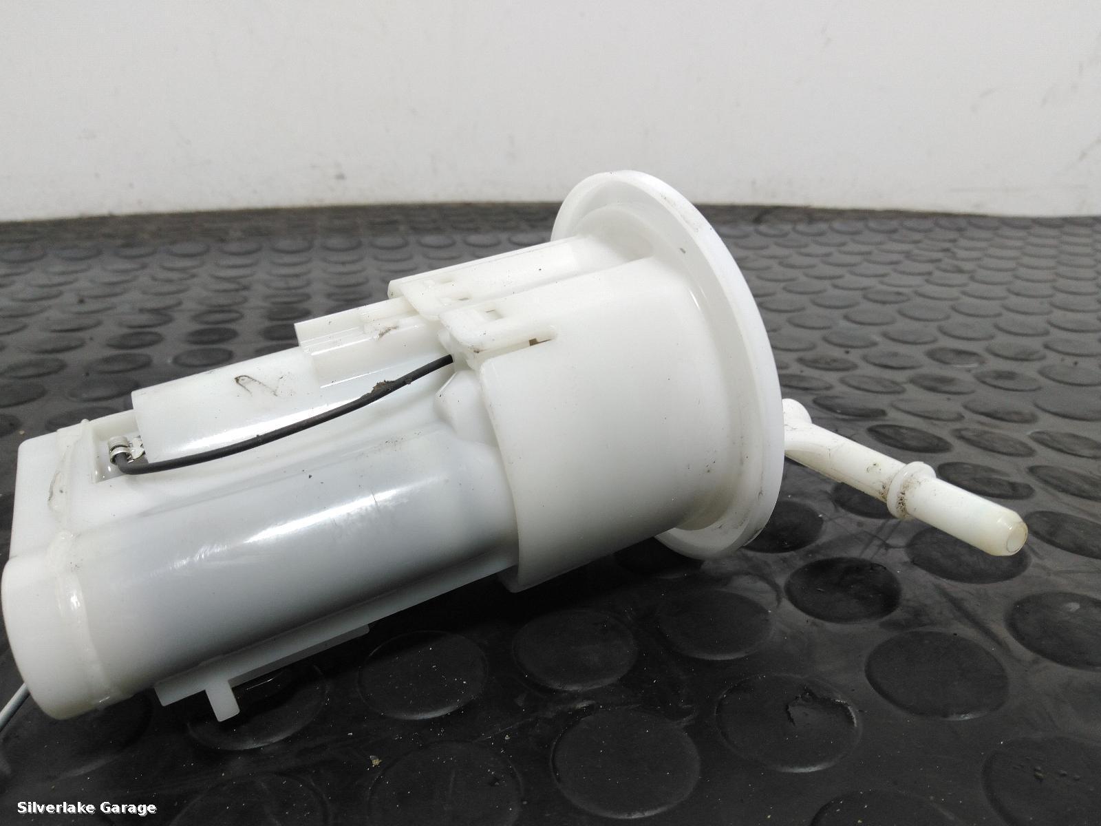 View Auto part Fuel Pump YAMAHA XSR900 2017