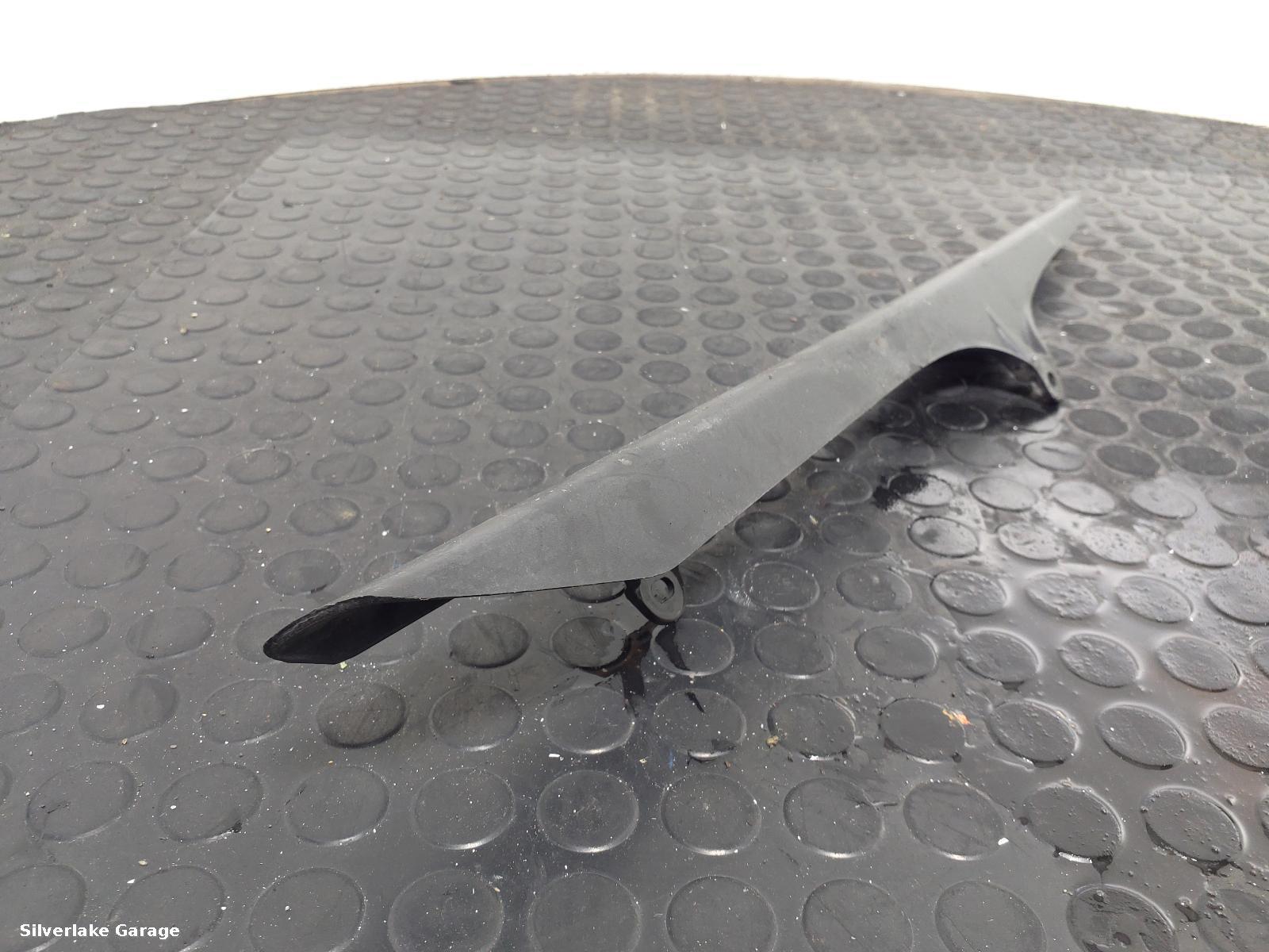 View Auto part Chain Guard TRIUMPH DAYTONA 2014