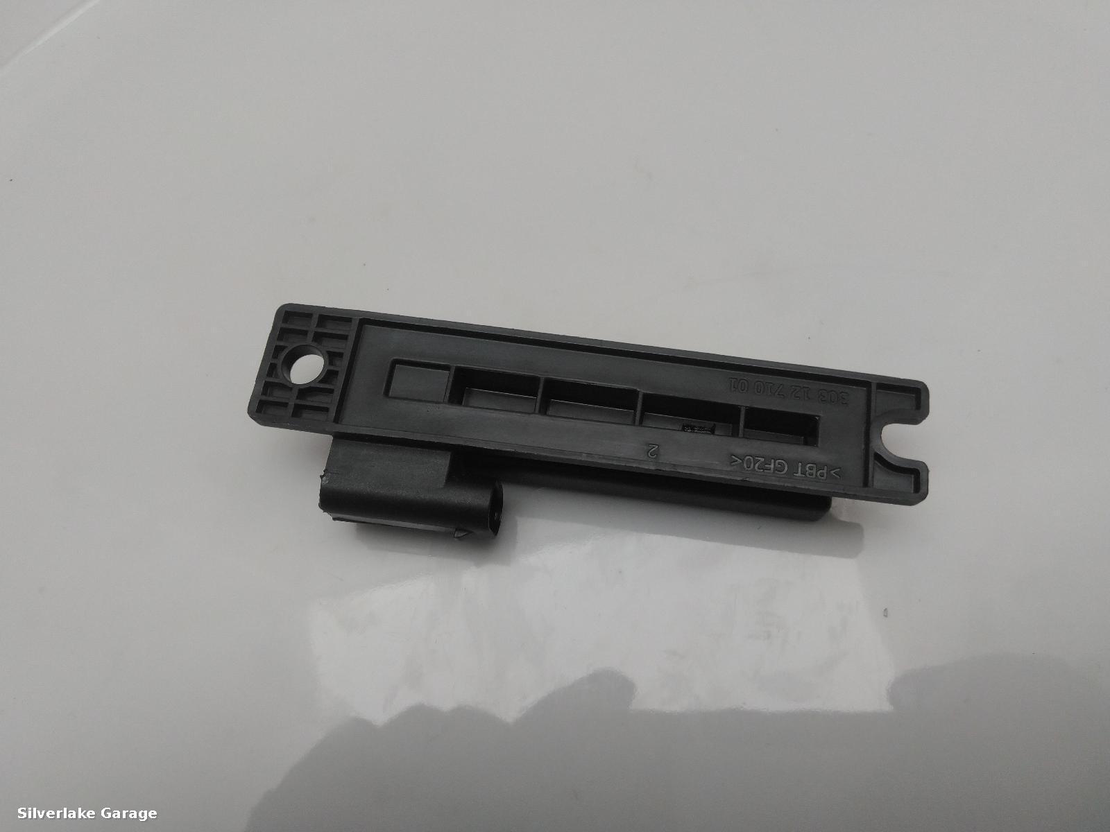 View Auto part Antenna JAGUAR XF 2014
