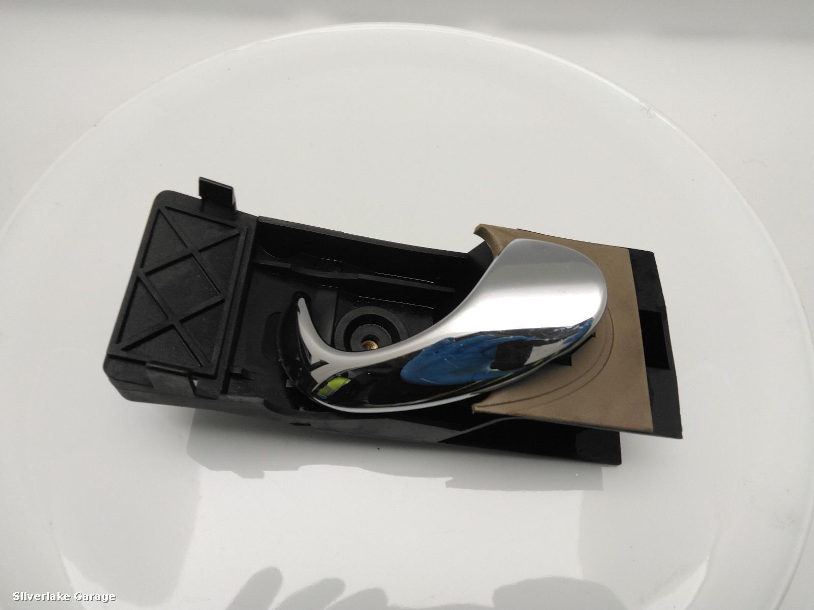 View Auto part Door Handle JAGUAR XK8 2004