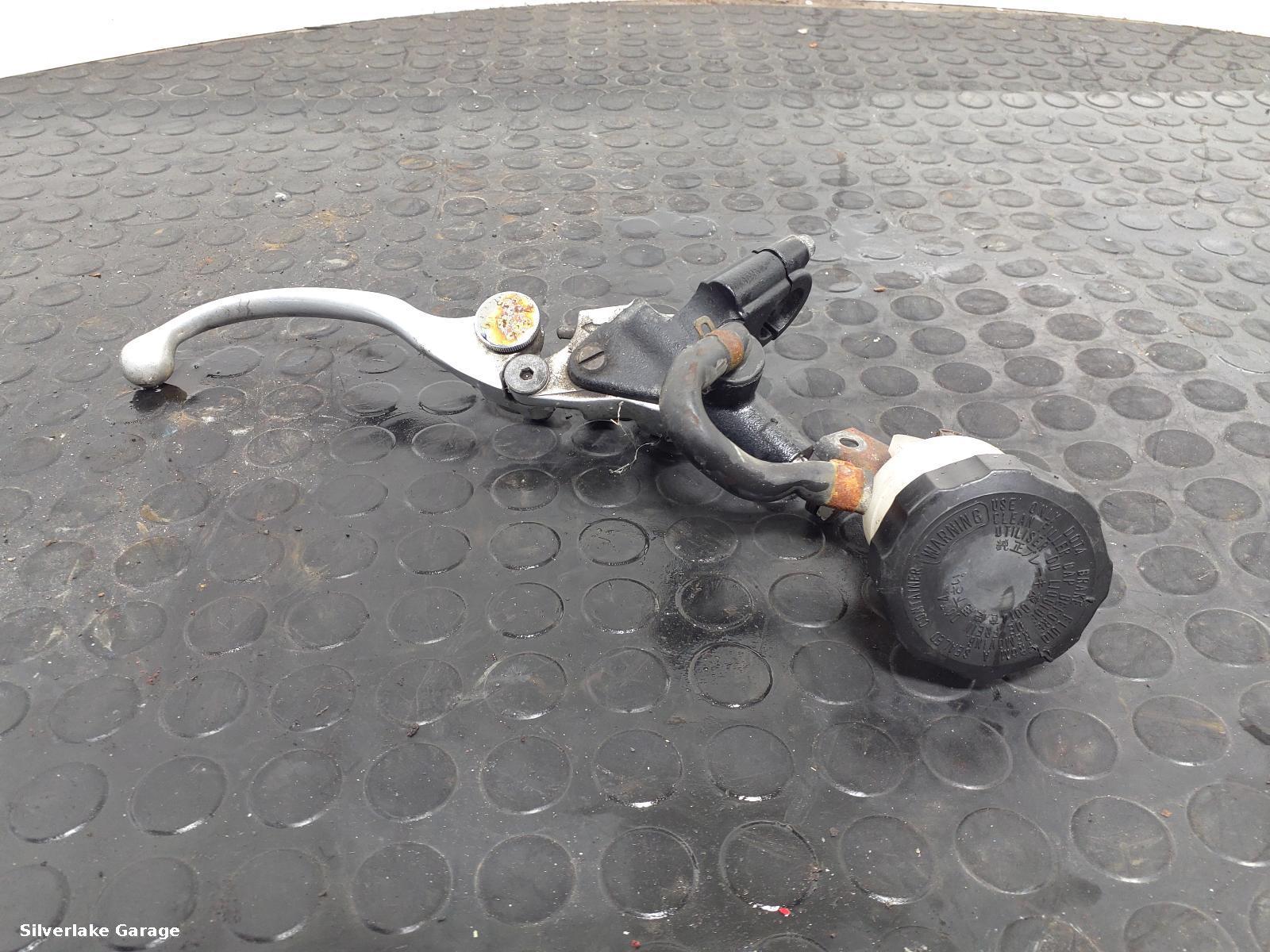 View Auto part Master Cyl.Reservoir SUZUKI GSXR600 1998