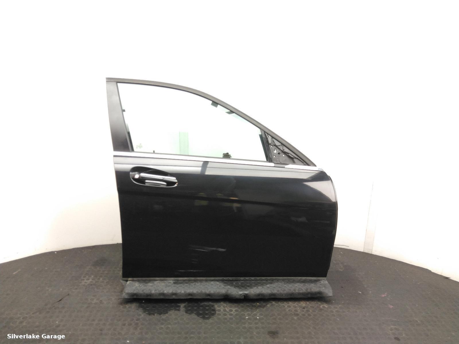 View Auto part R Front Door MERCEDES C CLASS 2008