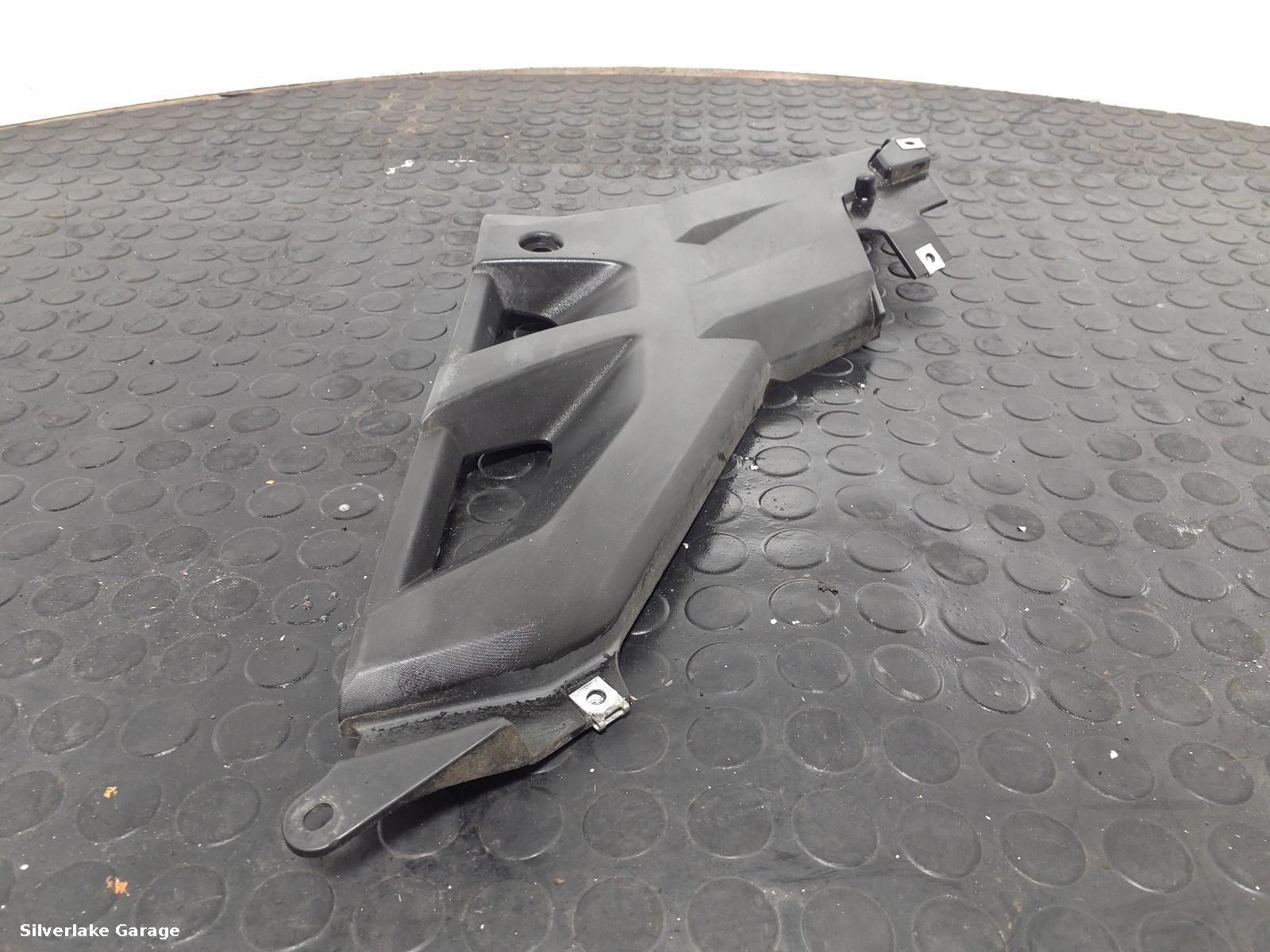 View Auto part RH Middle Fairing YAMAHA MT 125 2015