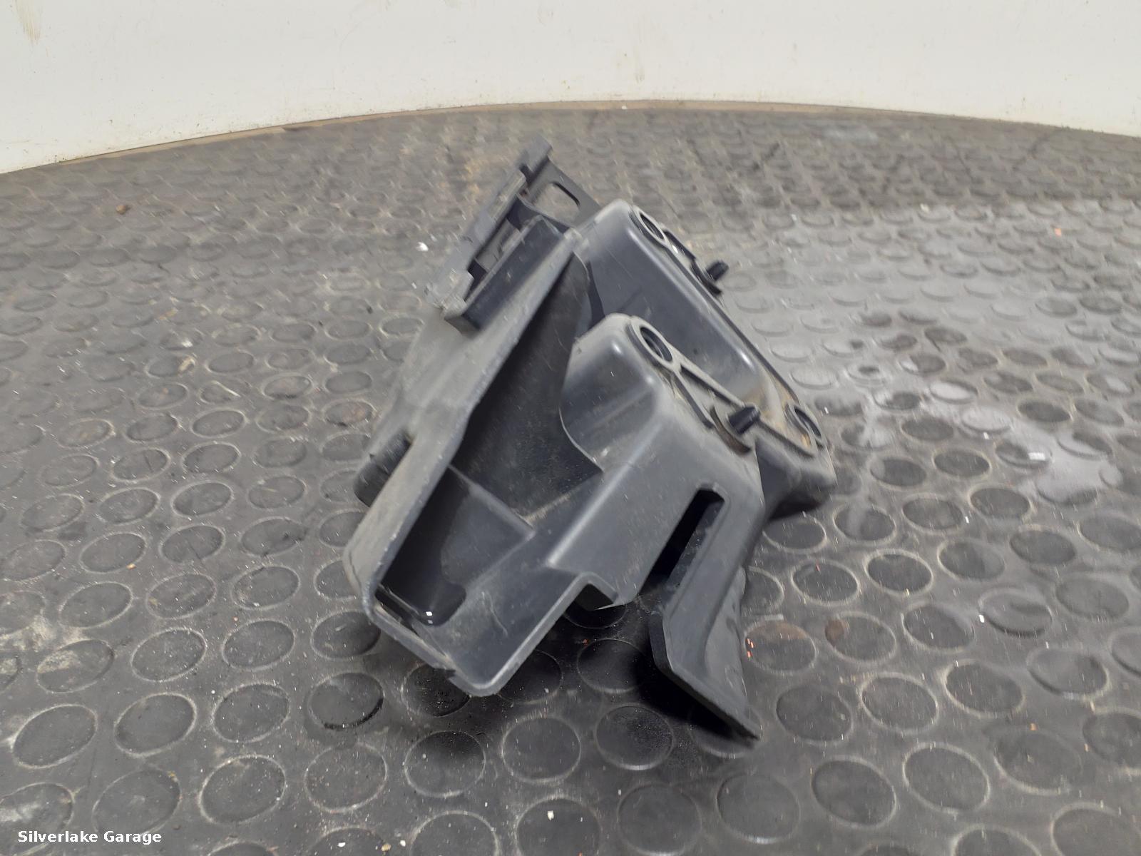 View Auto part REAR BUMPER BRACKET LAND ROVER RANGE ROVER SPORT 2011