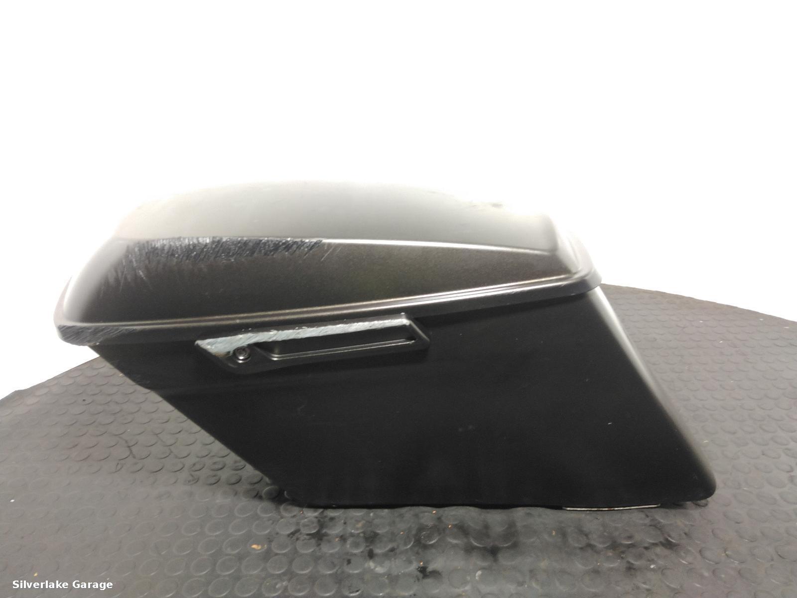 View Auto part PANNIER HARLEY DAVIDSON STREET GLIDE 2020