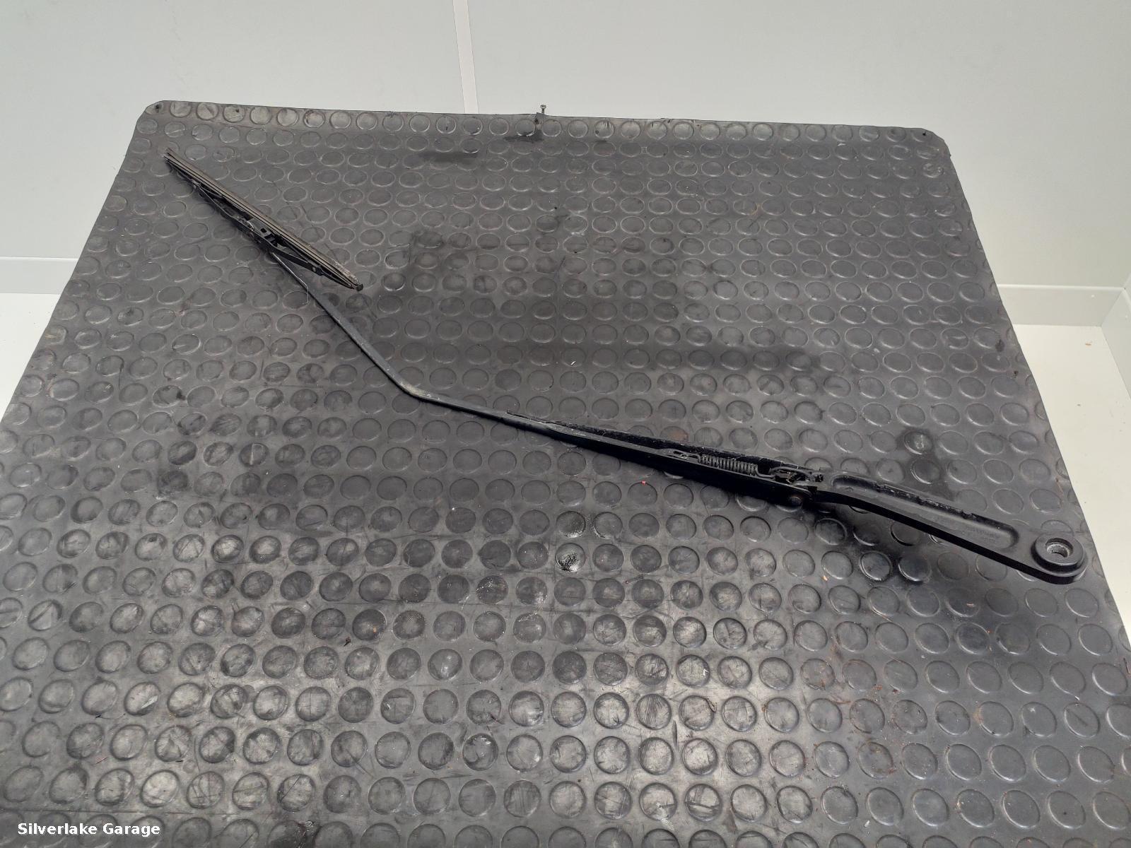 View Auto part Wiper Arm NISSAN JUKE 2011