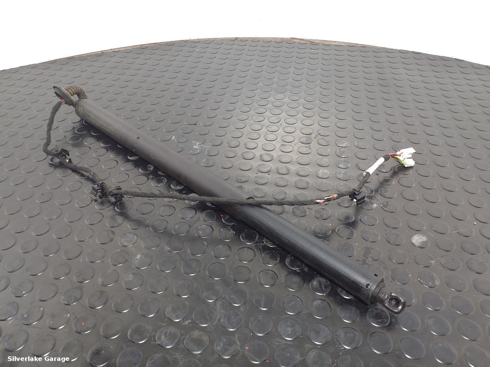 View Auto part Hatch Strut/Shock MERCEDES B CLASS 2019