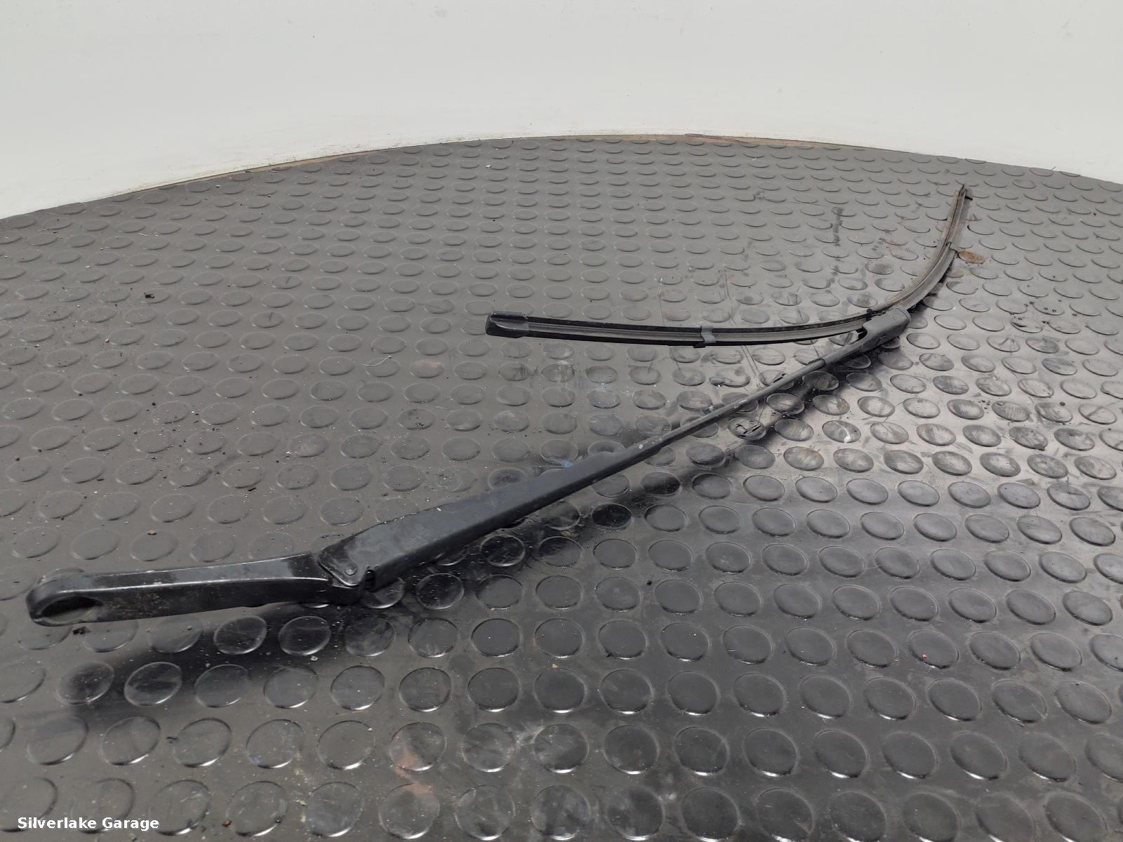 View Auto part Wiper Arm AUDI A5 2017