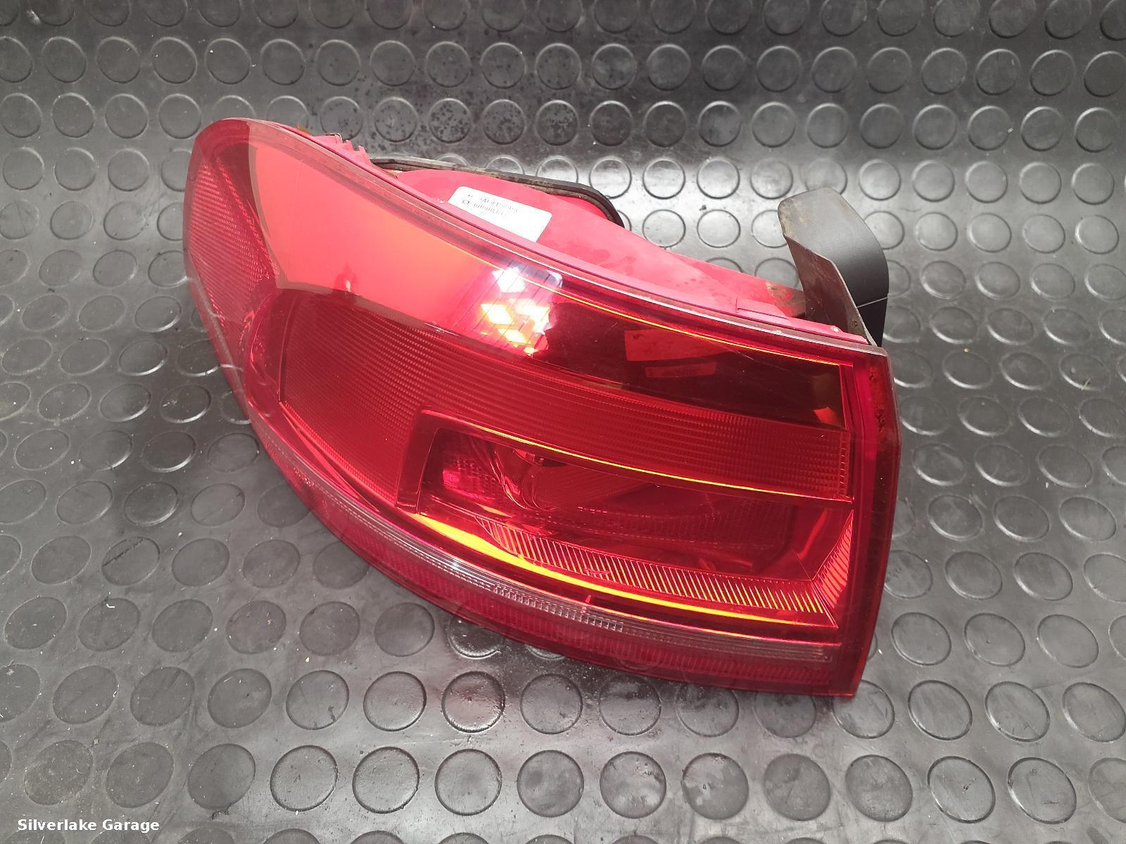 View Auto part L Taillight VOLKSWAGEN PASSAT 2011