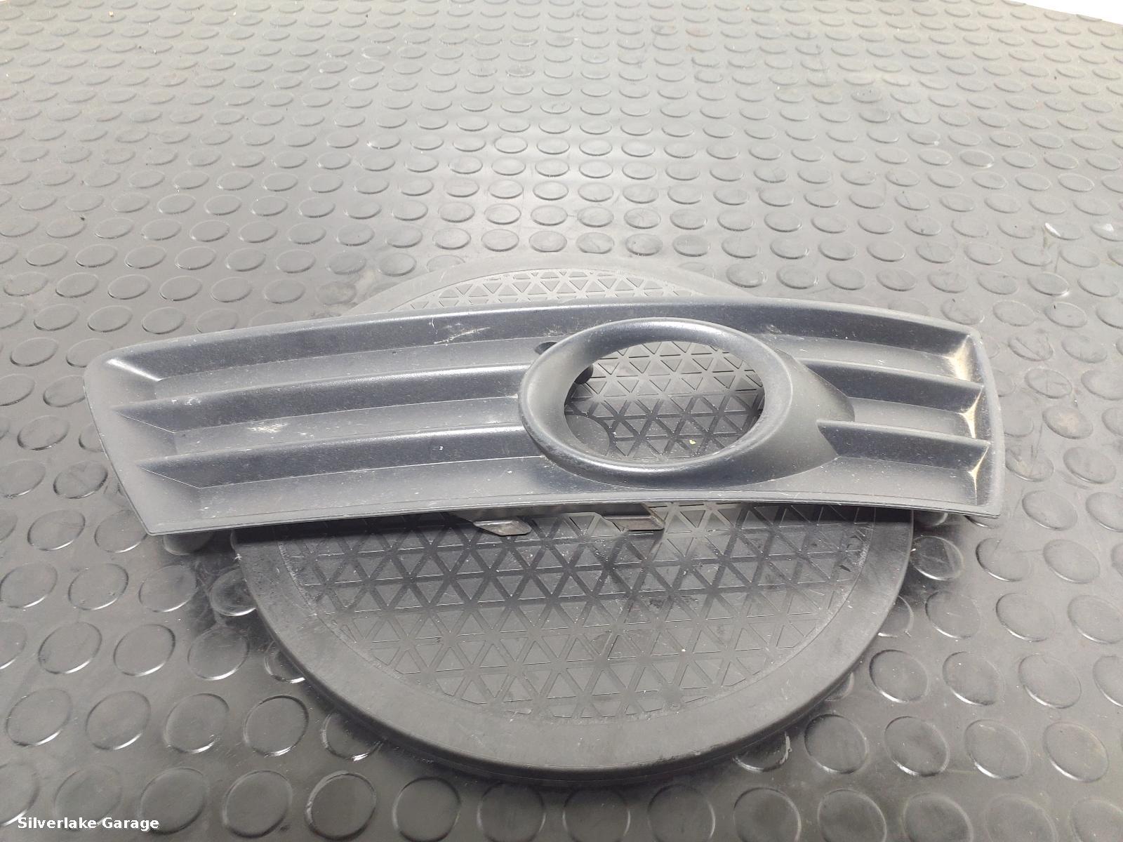 View Auto part Grille VOLKSWAGEN PASSAT CC 2011