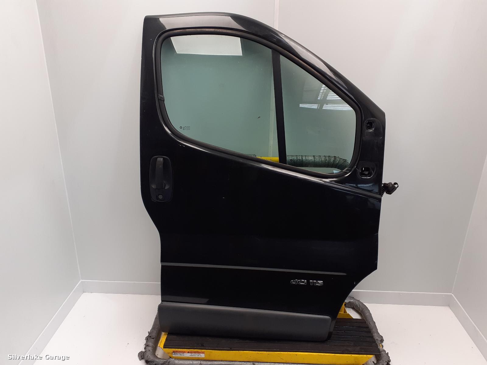 View Auto part R Front Door RENAULT TRAFIC 2008