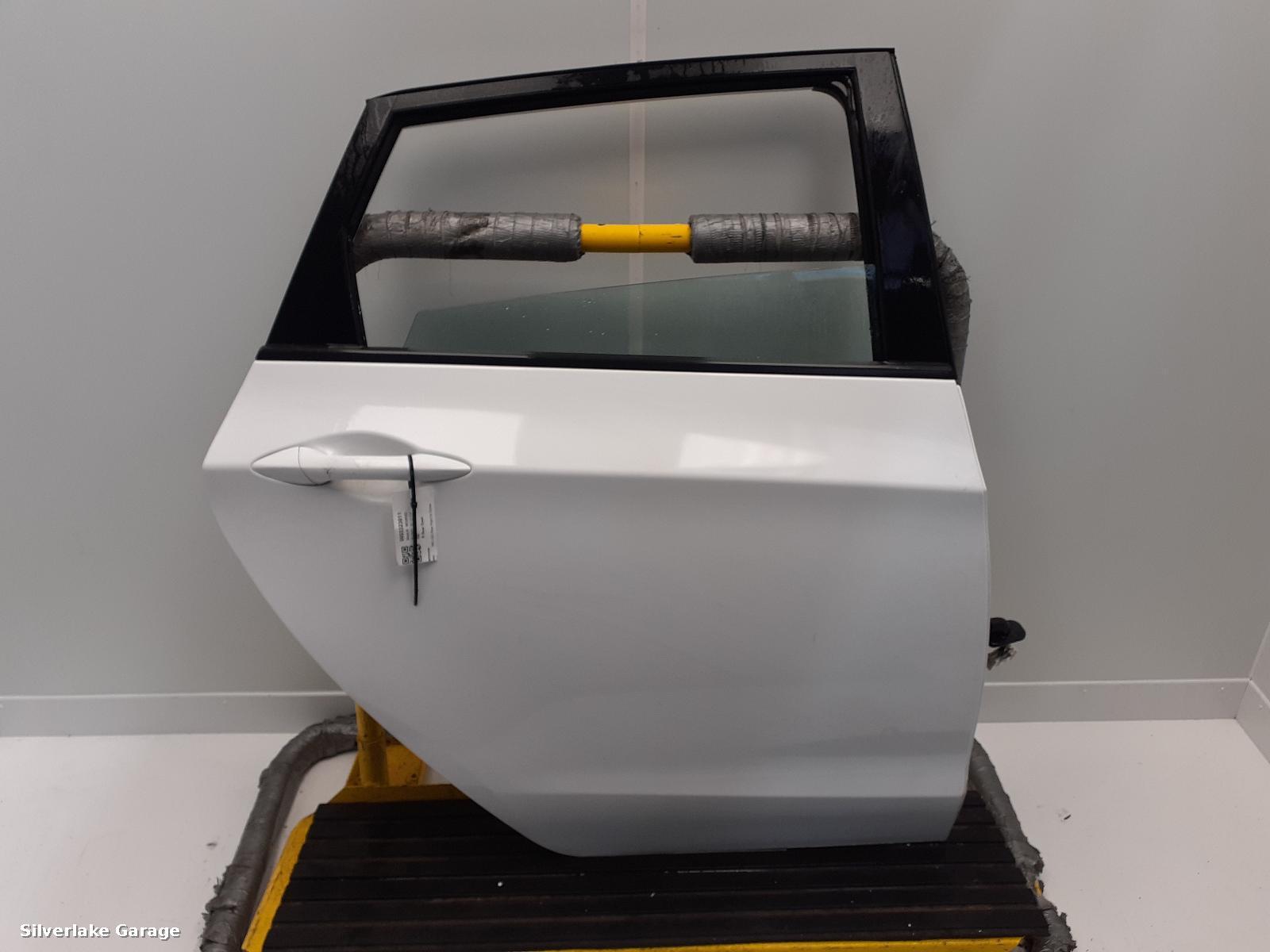 View Auto part R Rear Door HYUNDAI I30 2015