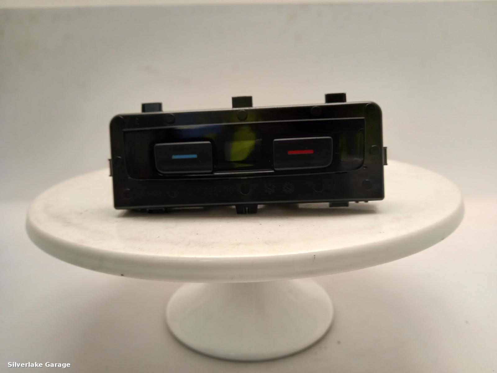 View Auto part Heater/AC Controller VOLKSWAGEN GOLF 2021