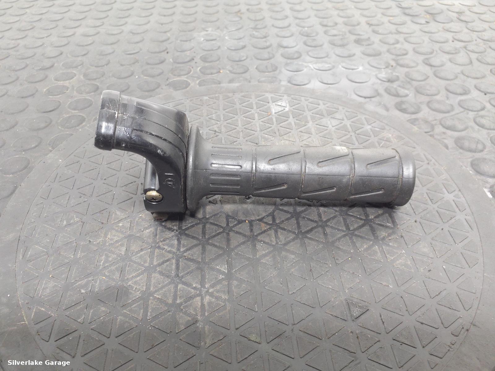 View Auto part THUMB_THROTTLE_HOUSING KAWASAKI ZX 600 2001