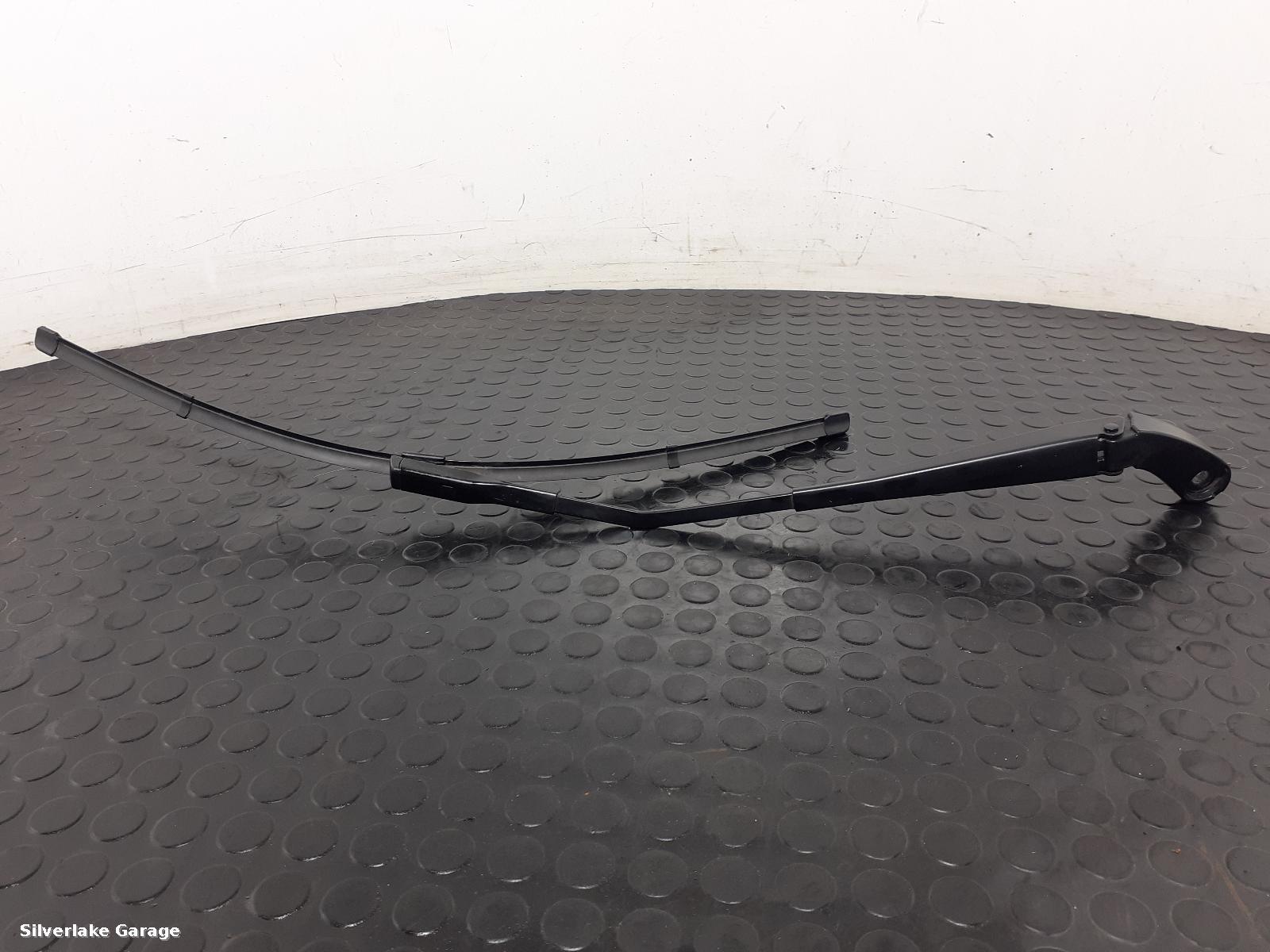 View Auto part Wiper Arm AUDI A1 2021