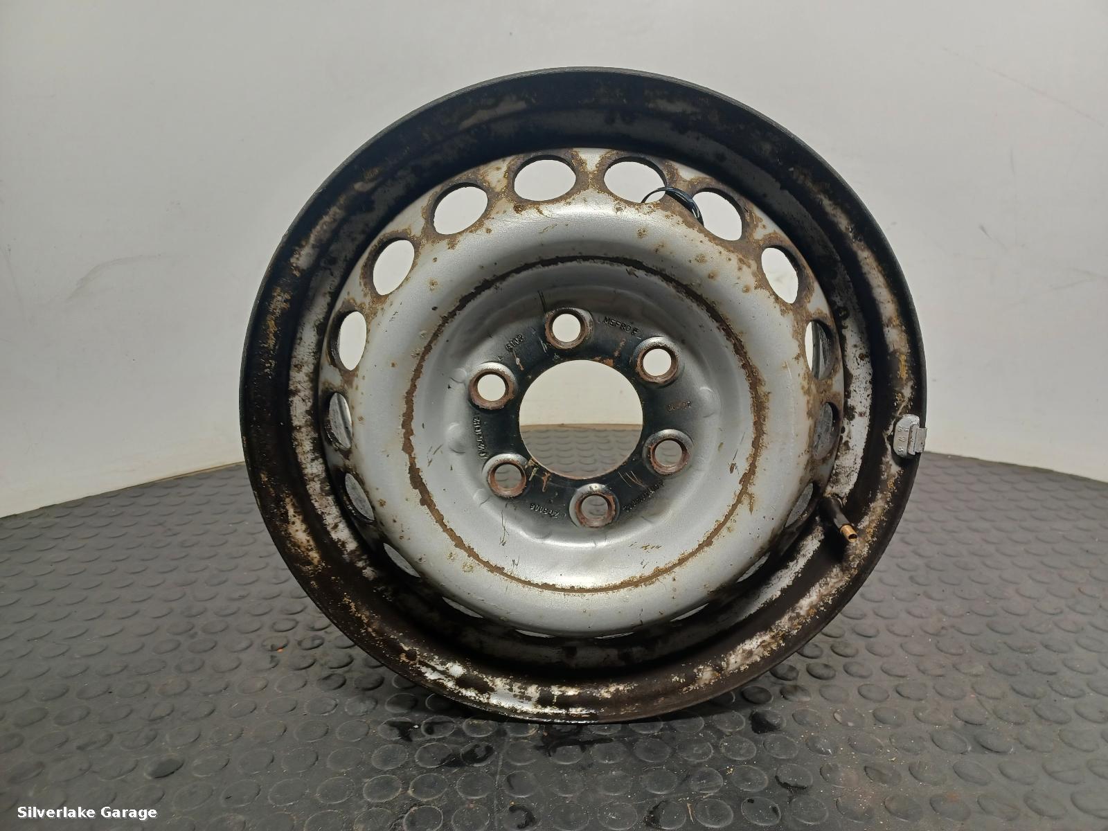 View Auto part Wheel UNKNOWN UNKNOWN 1989