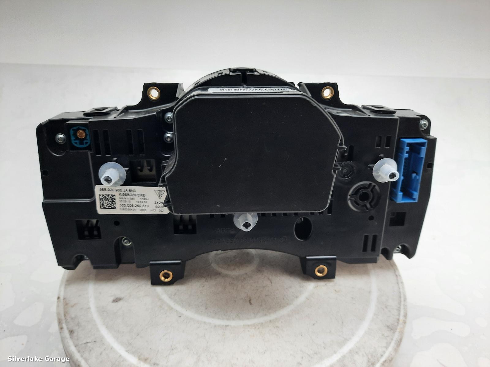 View Auto part Speedometer PORSCHE MACAN 2019